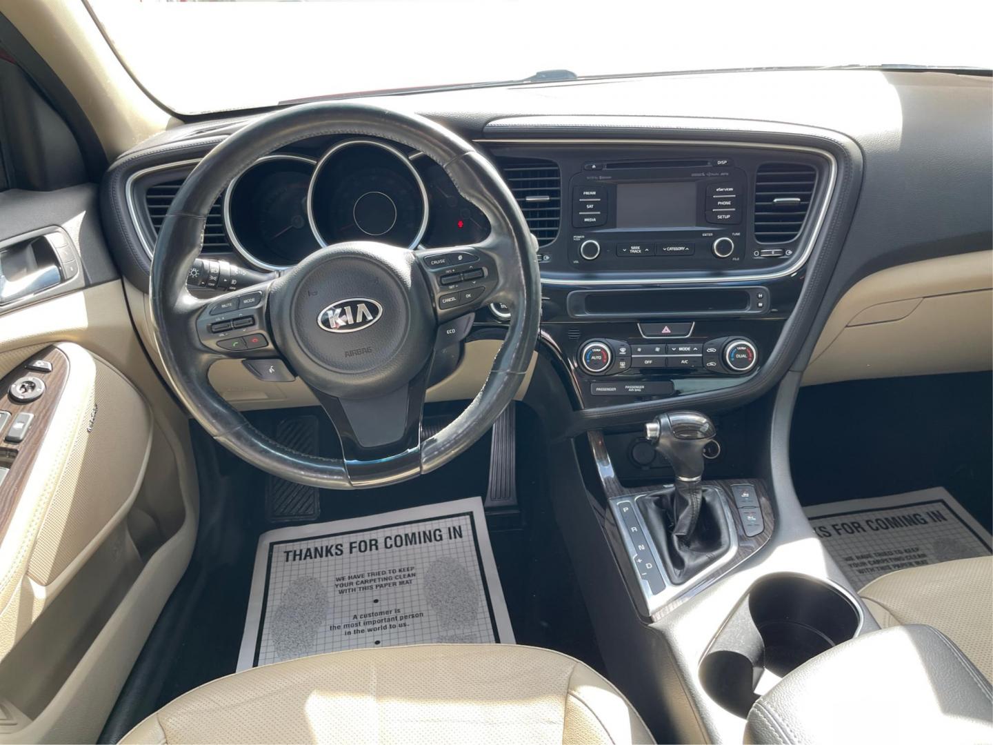 2014 Kia Optima EX (5XXGN4A70EG) with an Theta II 2.4L I-4 gasoline direct injection engine, located at 4508 South Dixie Dr, Moraine, OH, 45439, (937) 908-9800, 39.807072, -84.031563 - Photo#20