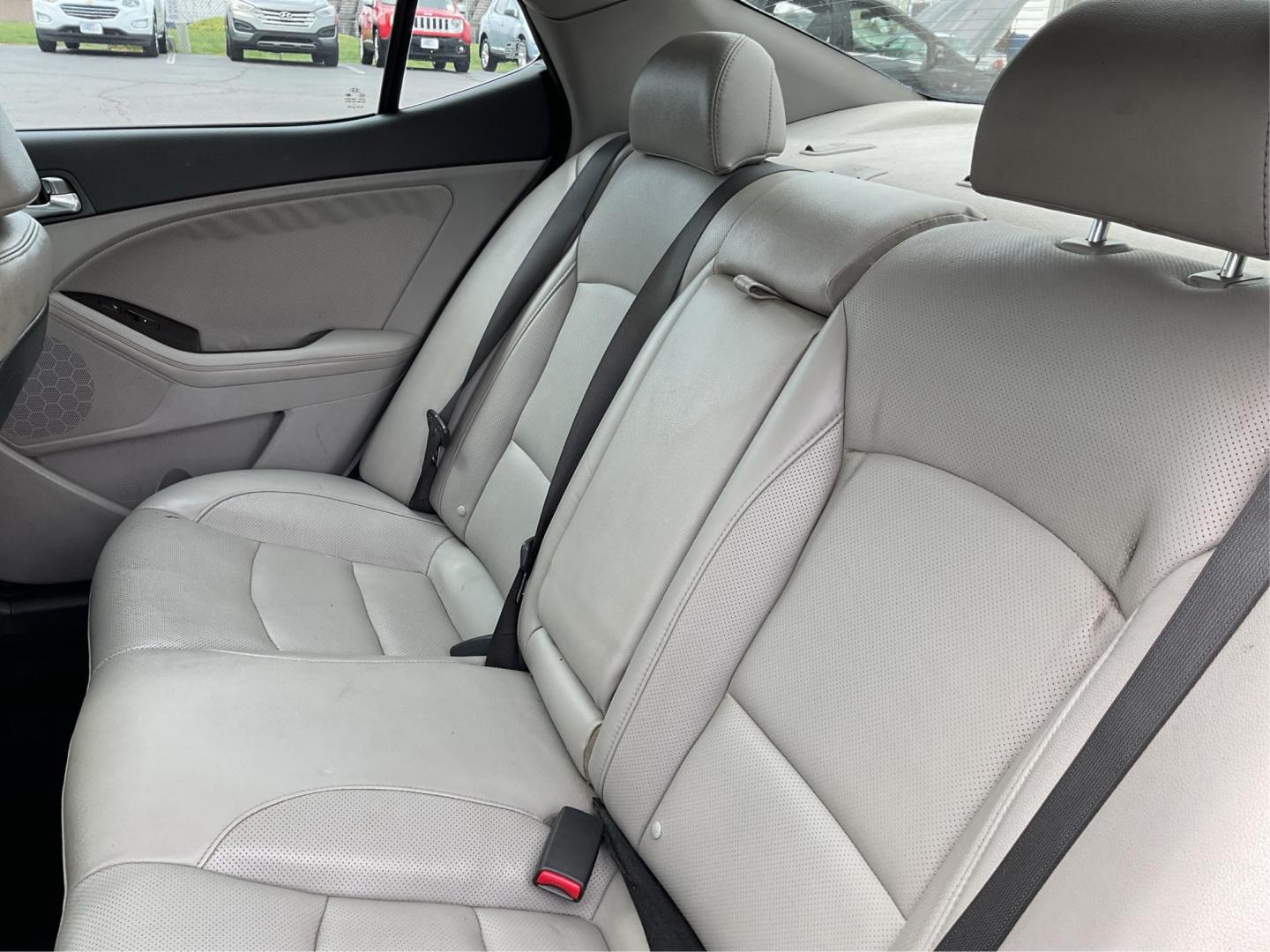 2014 Kia Optima EX (5XXGN4A76EG) with an Theta II 2.4L I-4 gasoline direct injection engine, located at 4508 South Dixie Dr, Moraine, OH, 45439, (937) 908-9800, 39.807072, -84.031563 - Photo#9