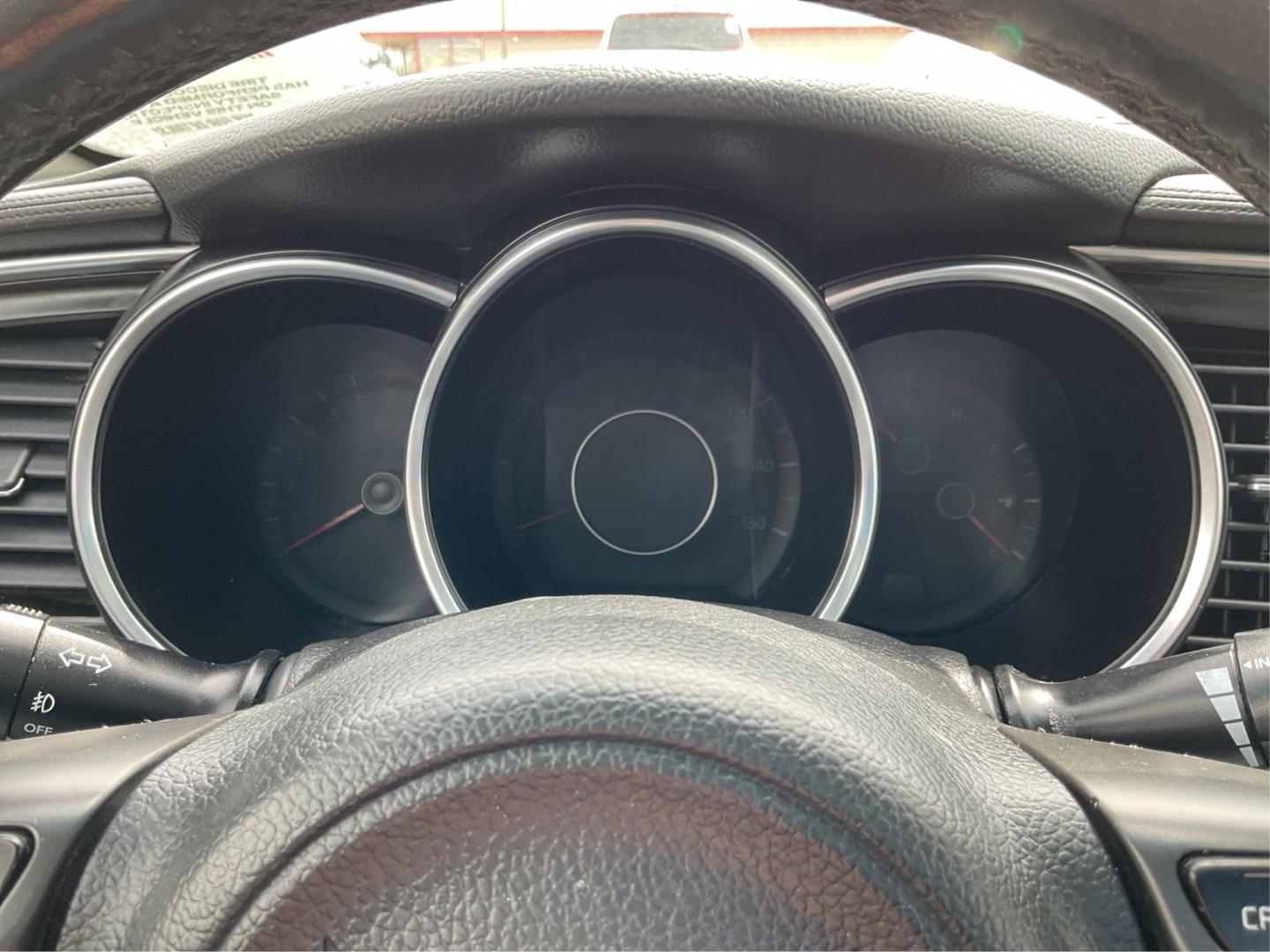2014 Kia Optima EX (5XXGN4A76EG) with an Theta II 2.4L I-4 gasoline direct injection engine, located at 4508 South Dixie Dr, Moraine, OH, 45439, (937) 908-9800, 39.807072, -84.031563 - Photo#13