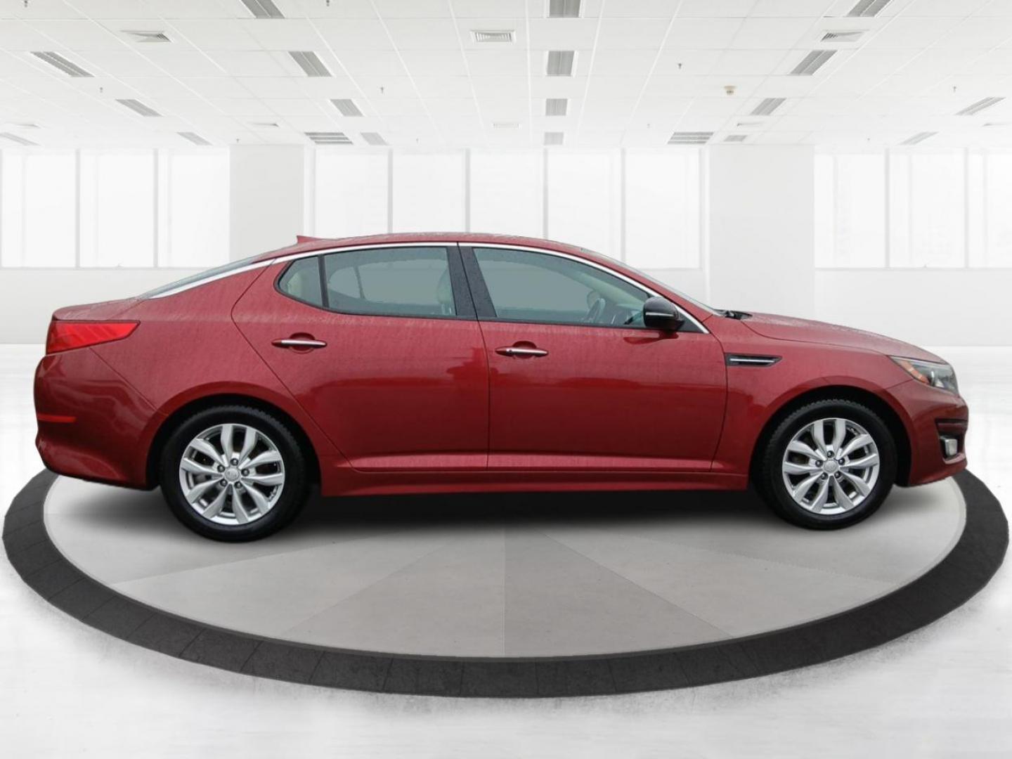 2014 Kia Optima EX (5XXGN4A76EG) with an 2.4L L4 DOHC 16V engine, 6-Speed Automatic transmission, located at 880 E. National Road, OH, 45377, (937) 908-9800, 39.891918, -84.183975 - Photo#1