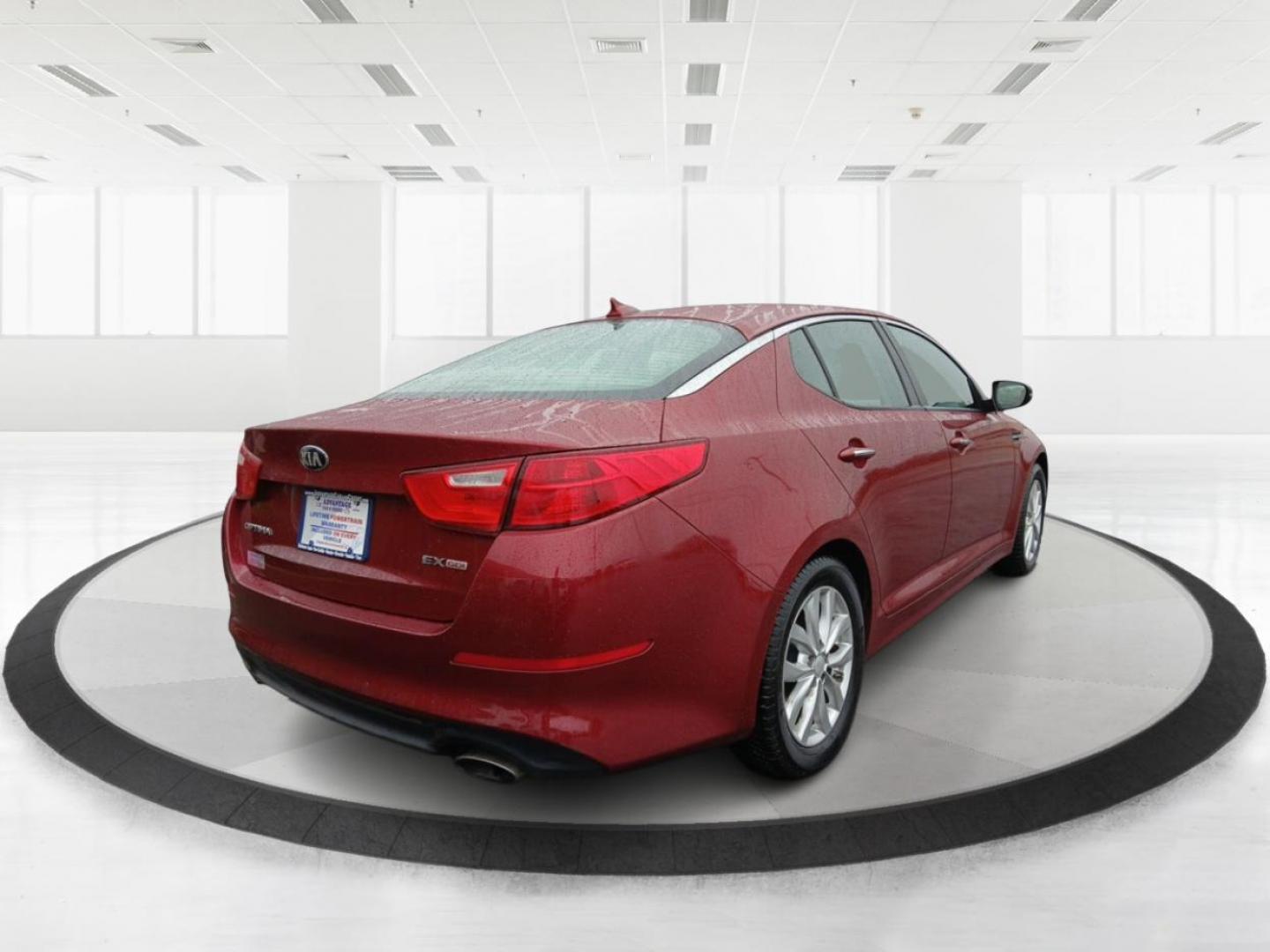2014 Kia Optima EX (5XXGN4A76EG) with an 2.4L L4 DOHC 16V engine, 6-Speed Automatic transmission, located at 880 E. National Road, OH, 45377, (937) 908-9800, 39.891918, -84.183975 - Photo#2
