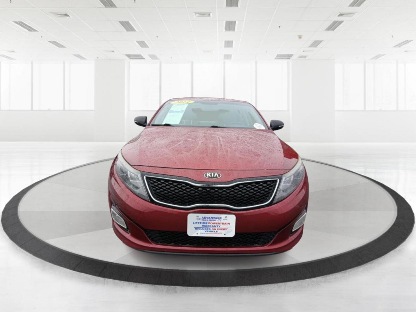 2014 Kia Optima EX (5XXGN4A76EG) with an 2.4L L4 DOHC 16V engine, 6-Speed Automatic transmission, located at 880 E. National Road, OH, 45377, (937) 908-9800, 39.891918, -84.183975 - Photo#6