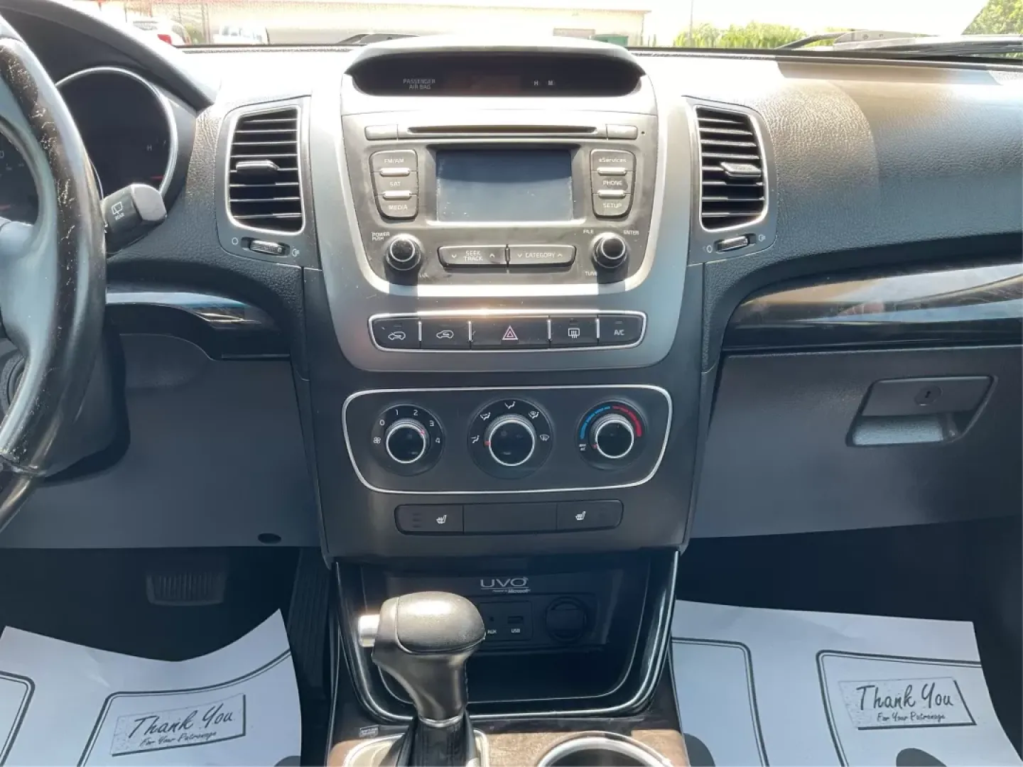 2014 Kia Sorento LX (5XYKTCA64EG) with an 2.4L I-4 gasoline direct injection engine, located at 1230 East Main St, Xenia, OH, 45385, (937) 908-9800, 39.688042, -83.910538 - Photo#12