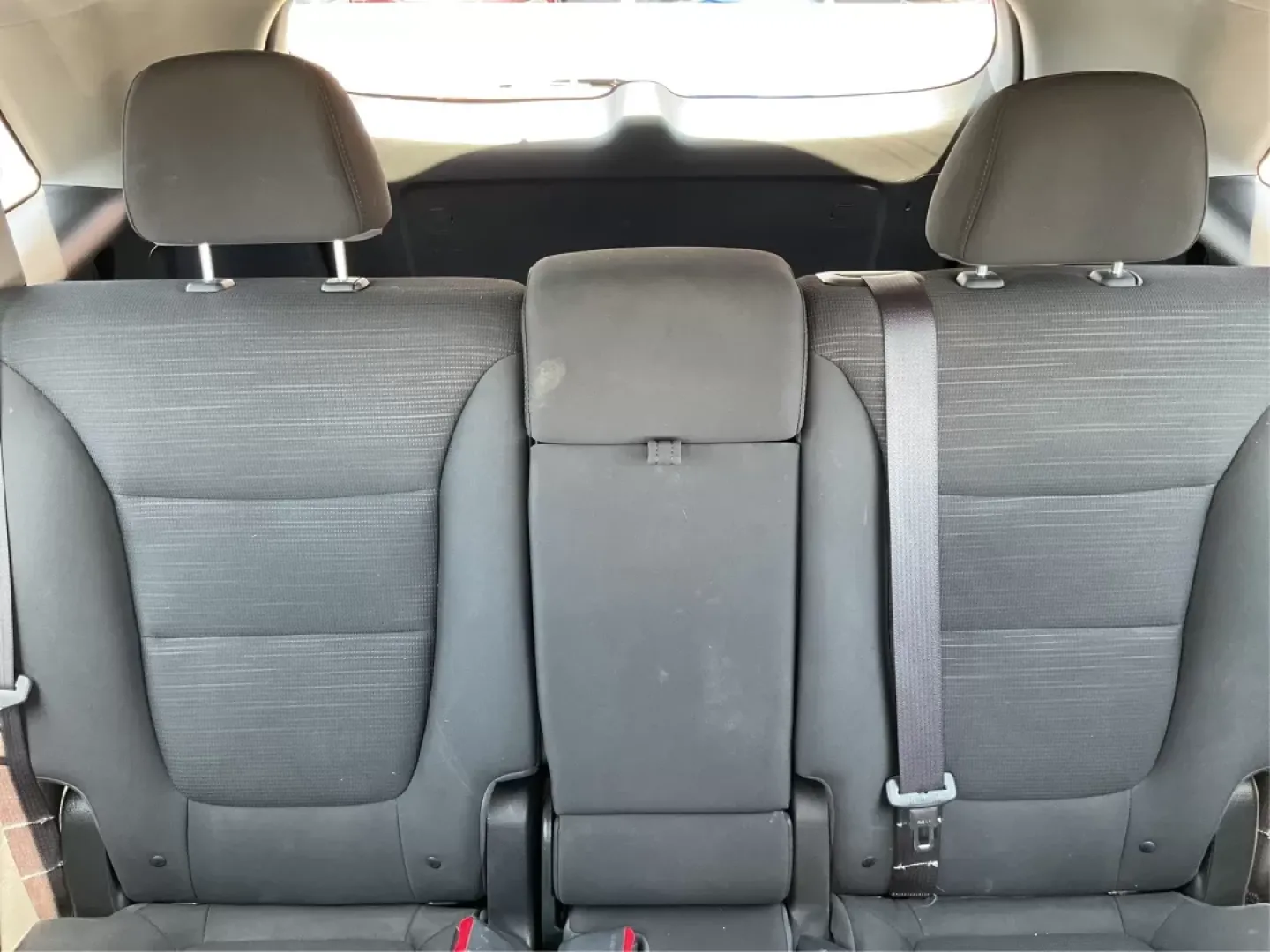 2014 Kia Sorento LX (5XYKTCA64EG) with an 2.4L I-4 gasoline direct injection engine, located at 1230 East Main St, Xenia, OH, 45385, (937) 908-9800, 39.688042, -83.910538 - Photo#13