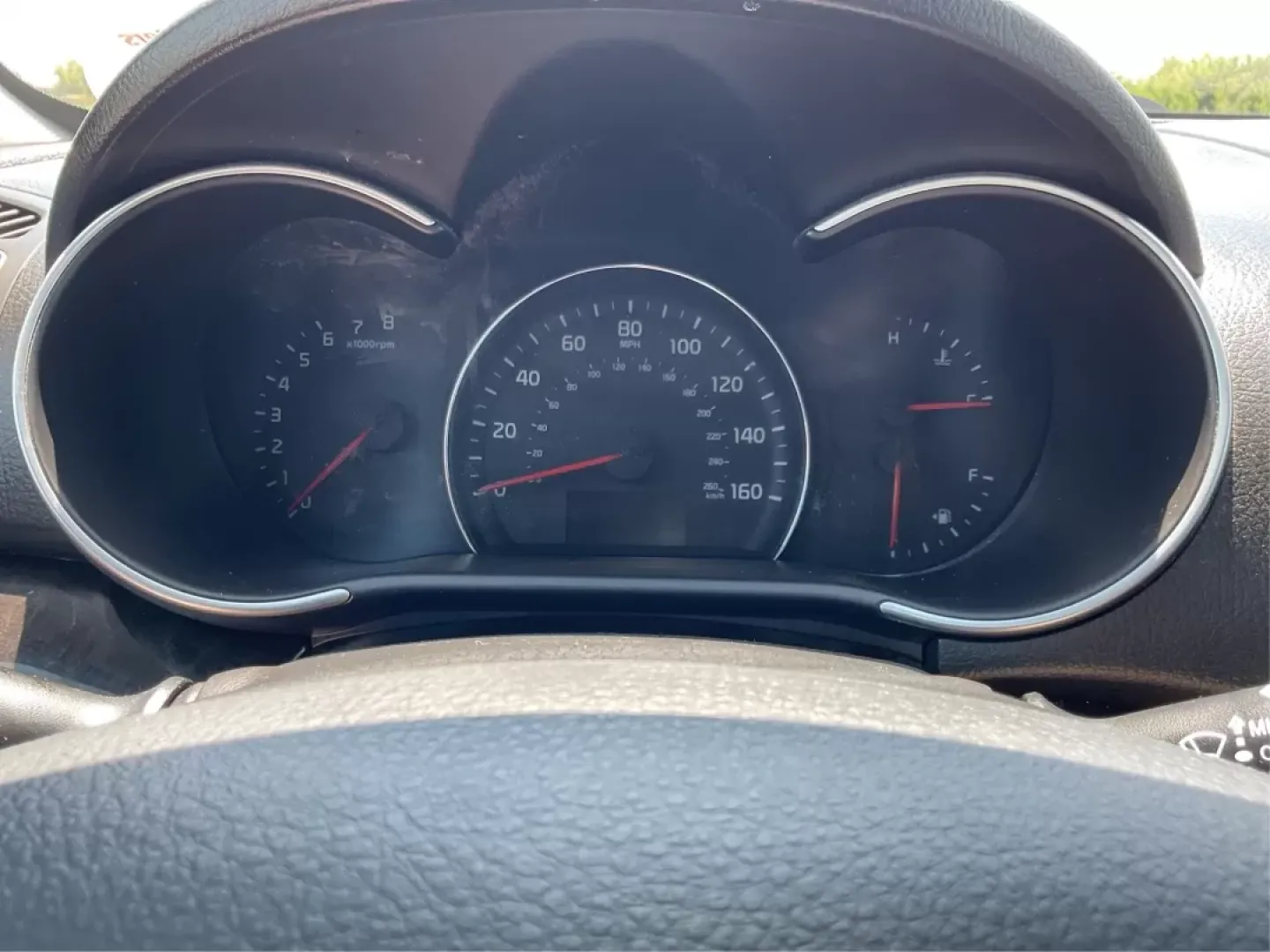 2014 Kia Sorento LX (5XYKTCA64EG) with an 2.4L I-4 gasoline direct injection engine, located at 1230 East Main St, Xenia, OH, 45385, (937) 908-9800, 39.688042, -83.910538 - Photo#14
