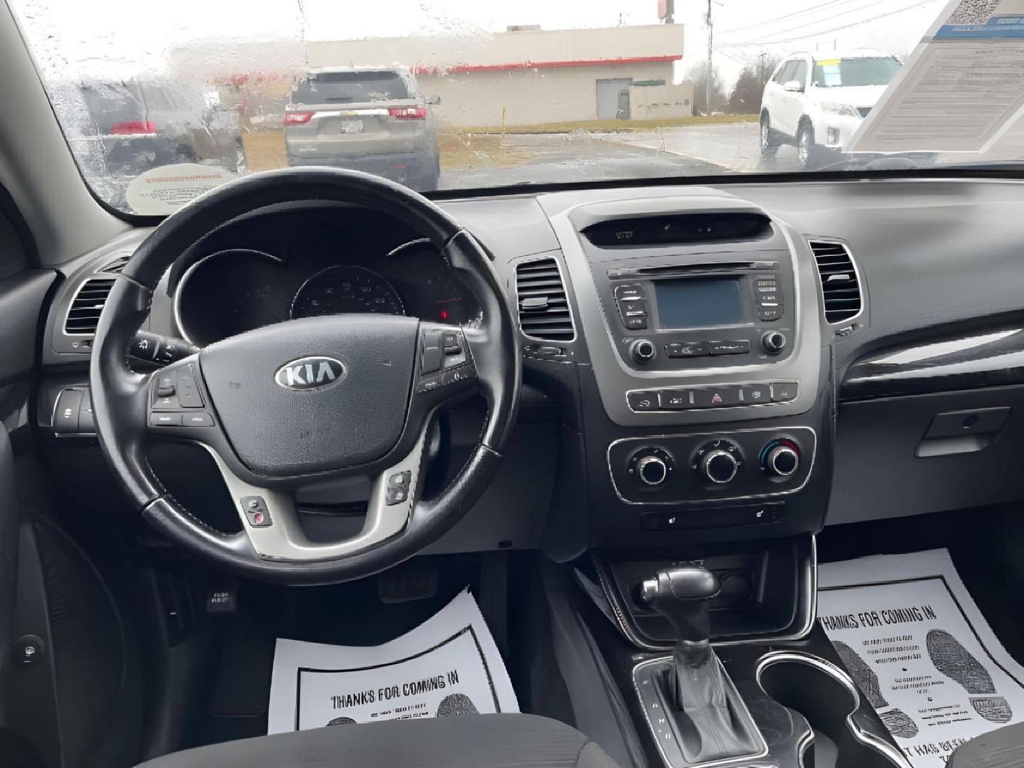 2014 Kia Sorento LX AWD (5XYKTCA60EG) with an 2.4L L4 DOHC 16V engine, 6-Speed Automatic transmission, located at 4508 South Dixie Dr, Moraine, OH, 45439, (937) 908-9800, 39.807072, -84.031563 - Photo#6