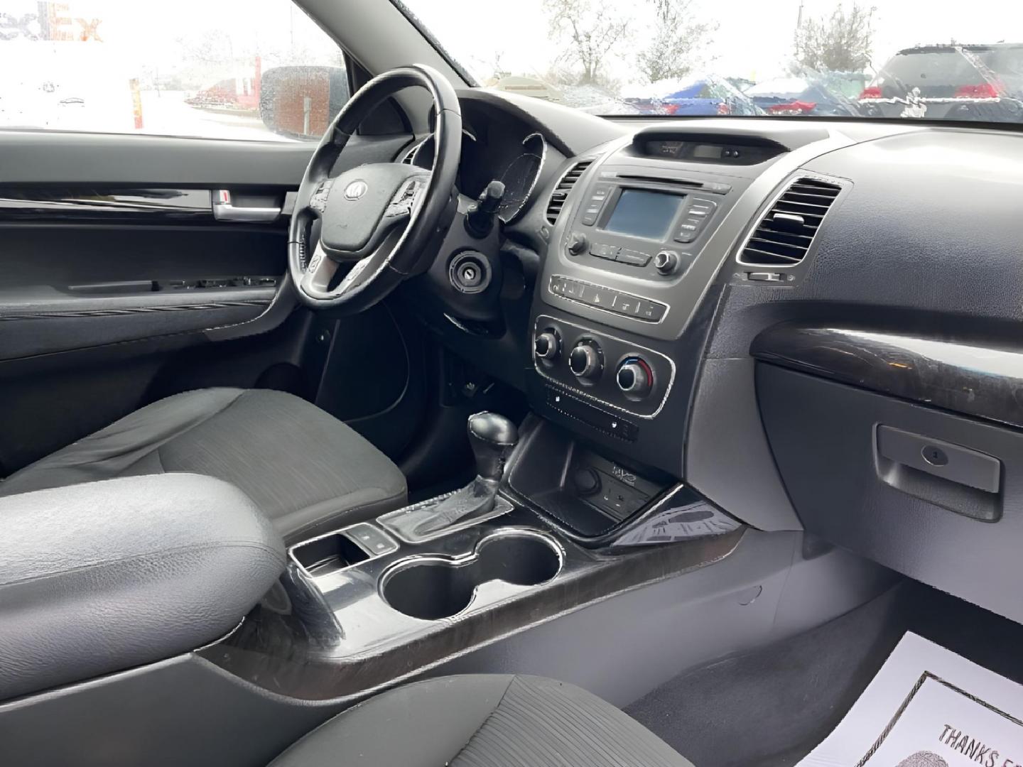 2014 Kia Sorento LX AWD (5XYKTCA60EG) with an 2.4L L4 DOHC 16V engine, 6-Speed Automatic transmission, located at 4508 South Dixie Dr, Moraine, OH, 45439, (937) 908-9800, 39.807072, -84.031563 - Photo#7