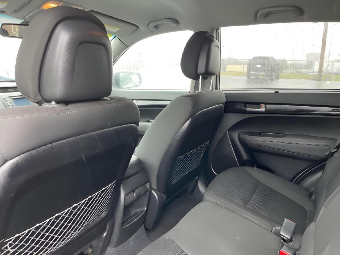 2014 Kia Sorento LX AWD (5XYKTCA60EG) with an 2.4L L4 DOHC 16V engine, 6-Speed Automatic transmission, located at 4508 South Dixie Dr, Moraine, OH, 45439, (937) 908-9800, 39.807072, -84.031563 - Photo#8