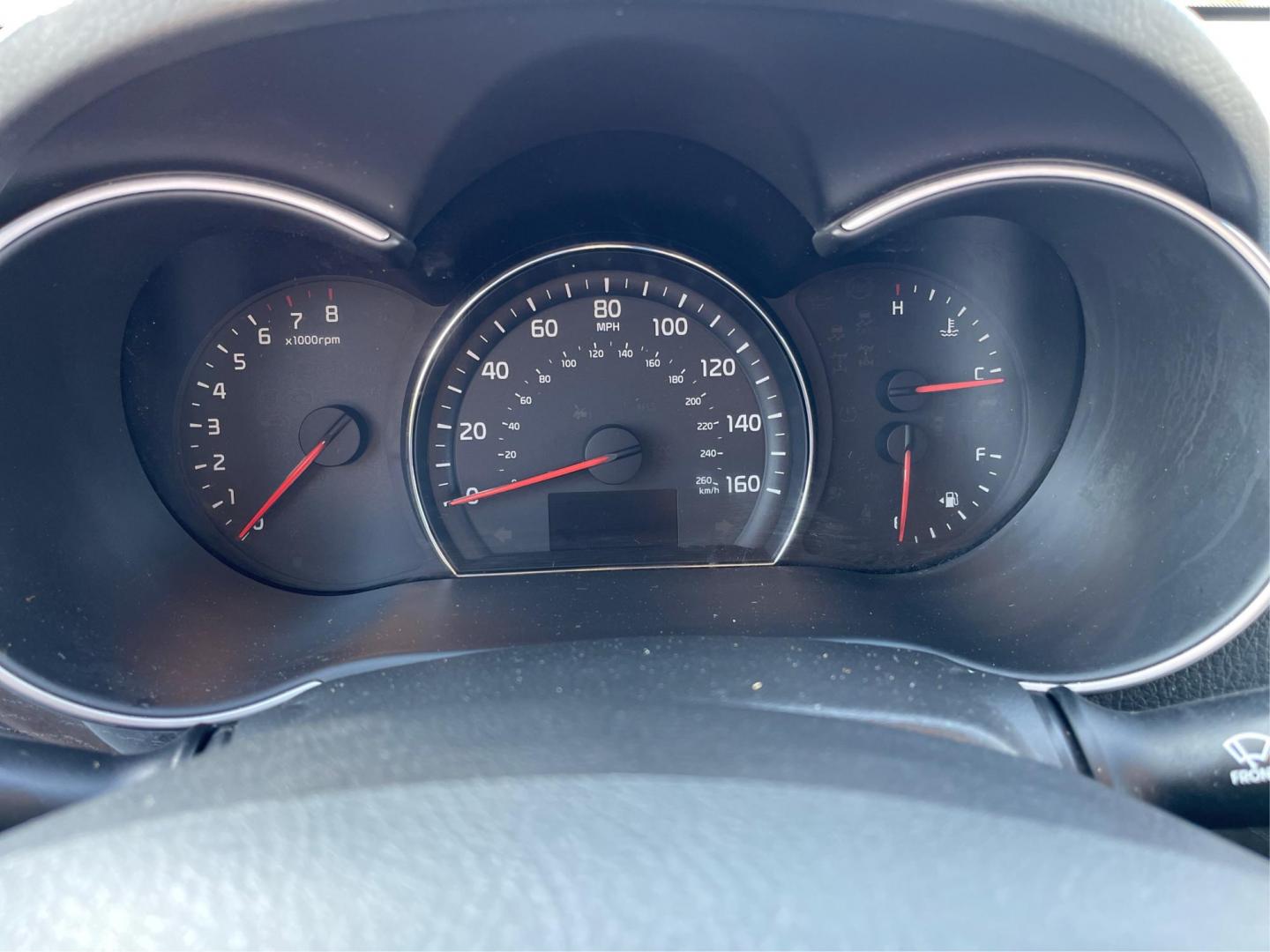 2014 Kia Sorento LX V6 AWD (5XYKTDA72EG) with an 3.3L V6 DOHC 24V engine, 6-Speed Automatic transmission, located at 1184 Kauffman Ave, Fairborn, OH, 45324, (937) 908-9800, 39.807072, -84.031563 - Photo#13
