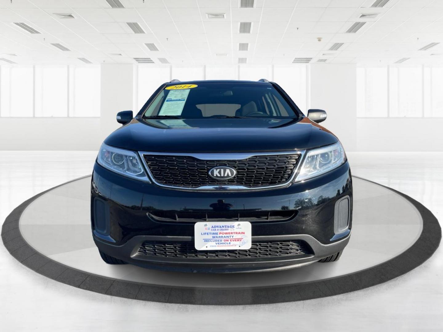 2014 Kia Sorento LX V6 AWD (5XYKTDA72EG) with an 3.3L V6 DOHC 24V engine, 6-Speed Automatic transmission, located at 1184 Kauffman Ave, Fairborn, OH, 45324, (937) 908-9800, 39.807072, -84.031563 - Photo#6