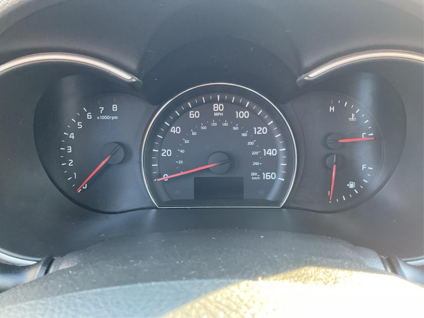 2014 Kia Sorento LX 2WD (5XYKT3A63EG) with an 2.4L L4 DOHC 16V engine, 6-Speed Automatic transmission, located at 1230 East Main St, Xenia, OH, 45385, (937) 908-9800, 39.688042, -83.910538 - Photo#14