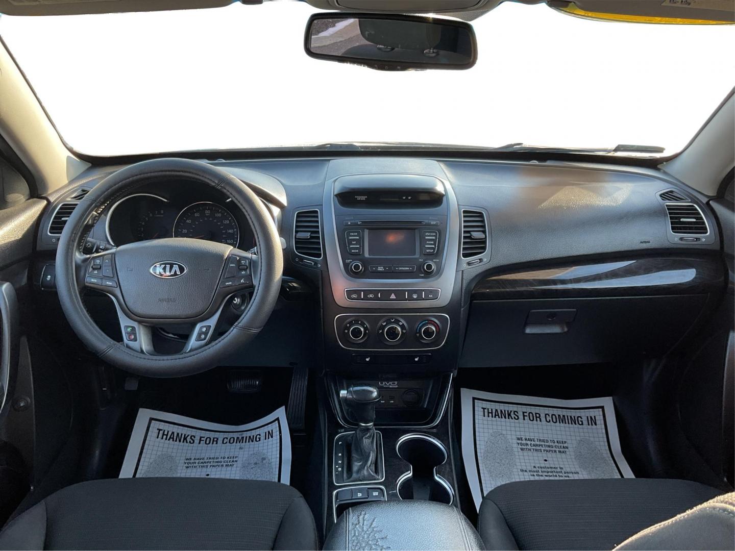 2014 Kia Sorento LX 2WD (5XYKT3A63EG) with an 2.4L L4 DOHC 16V engine, 6-Speed Automatic transmission, located at 1230 East Main St, Xenia, OH, 45385, (937) 908-9800, 39.688042, -83.910538 - Photo#18