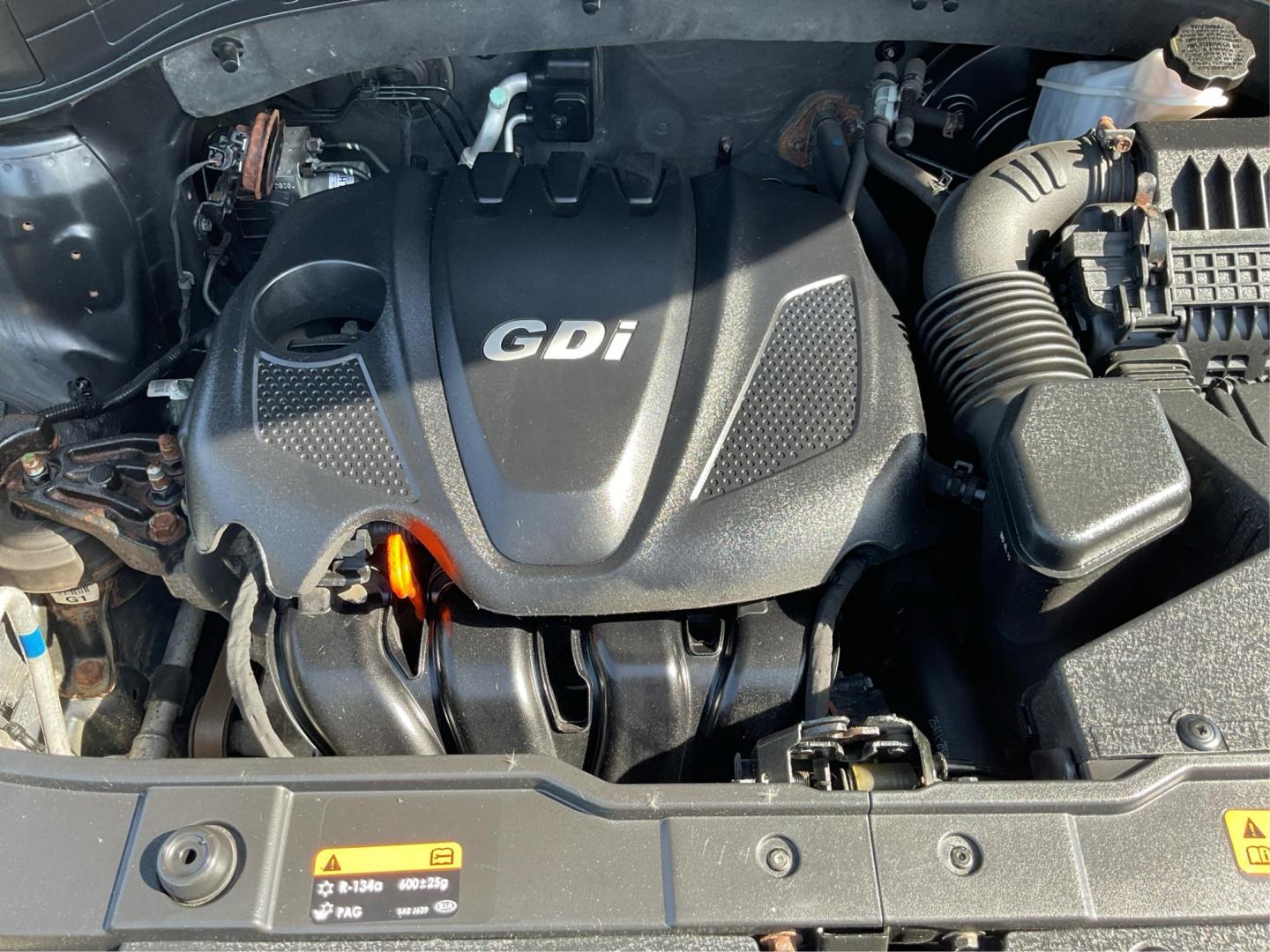 2014 Kia Sorento LX (5XYKT3A69EG) with an 2.4L I-4 gasoline direct injection engine, located at 1230 East Main St, Xenia, OH, 45385, (937) 908-9800, 39.688042, -83.910538 - Photo#10