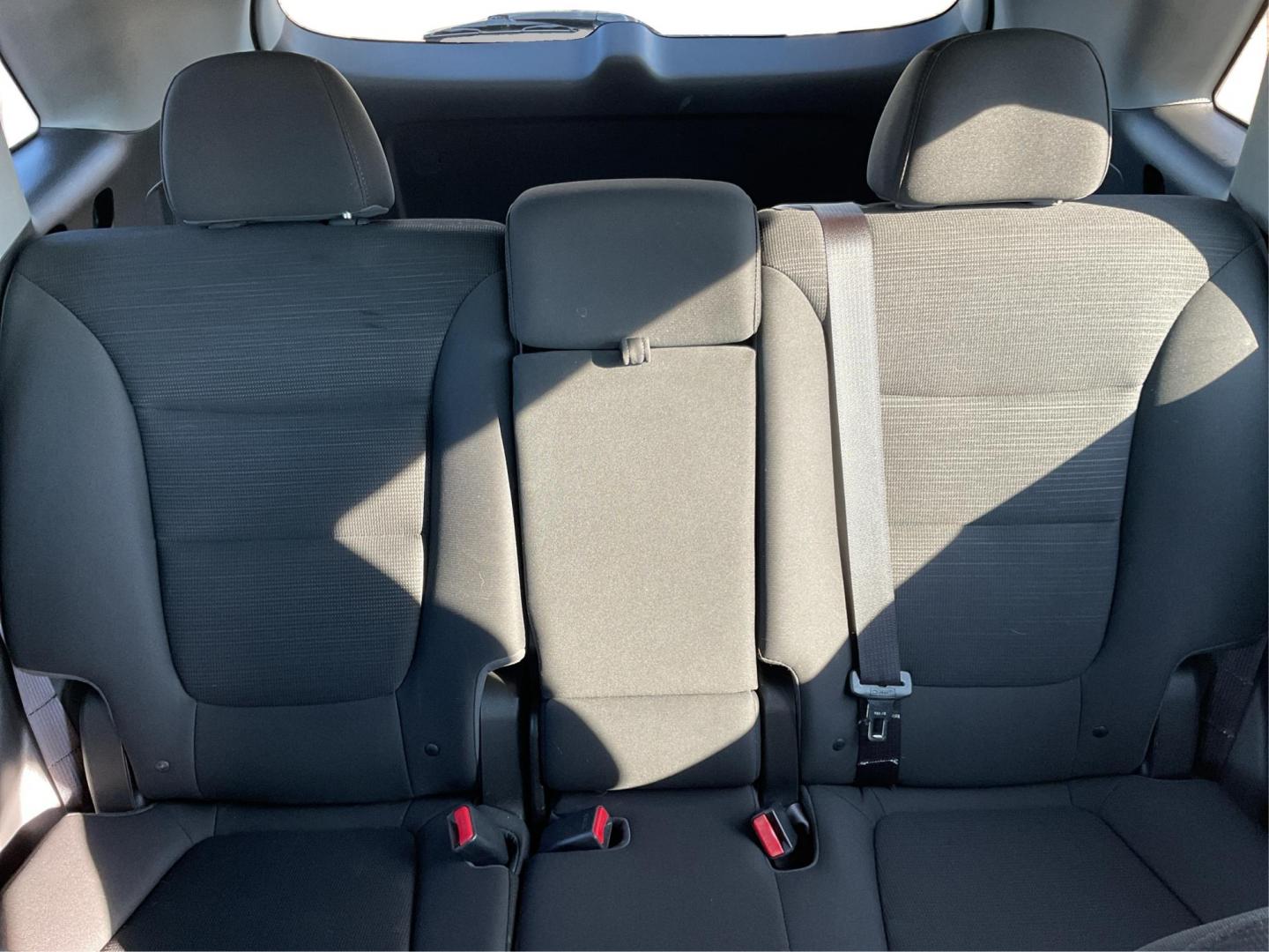 2014 Kia Sorento LX 2WD (5XYKT3A64EG) with an 2.4L L4 DOHC 16V engine, 6-Speed Automatic transmission, located at 1099 N County Rd 25A , Troy, OH, 45373, (937) 908-9800, 40.057041, -84.215462 - Photo#13
