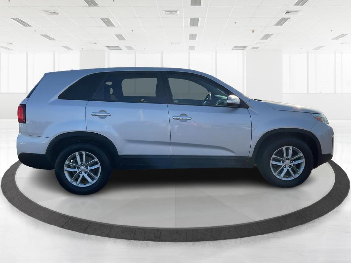 2014 Kia Sorento LX 2WD (5XYKT3A64EG) with an 2.4L L4 DOHC 16V engine, 6-Speed Automatic transmission, located at 1099 N County Rd 25A , Troy, OH, 45373, (937) 908-9800, 40.057041, -84.215462 - Photo#1