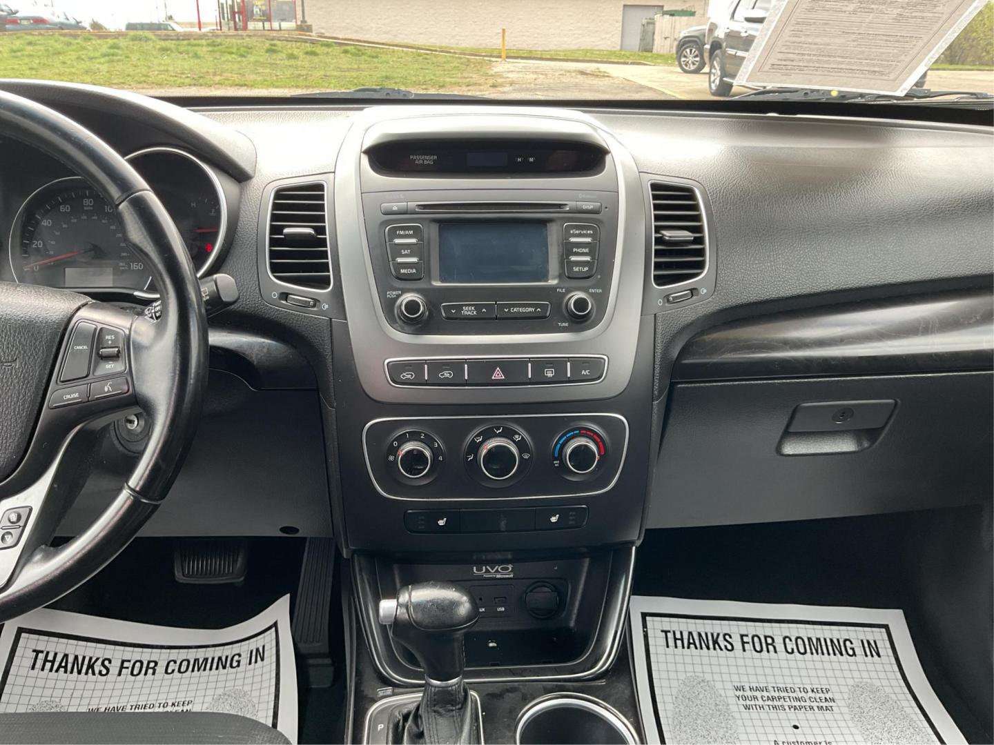 2014 Kia Sorento LX (5XYKT3A66EG) with an 2.4L I-4 gasoline direct injection engine, located at 1951 S Dayton Lakeview Rd., New Carlisle, OH, 45344, (937) 908-9800, 39.890999, -84.050255 - Photo#12