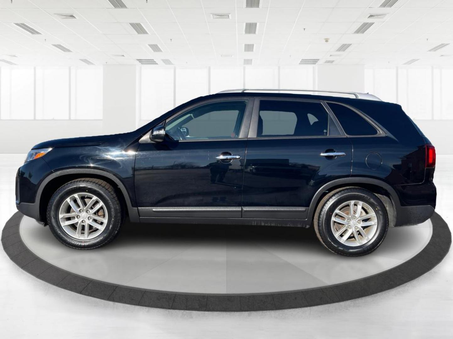 2014 Kia Sorento LX (5XYKT3A6XEG) with an Other engine, located at 880 E. National Road, OH, 45377, (937) 908-9800, 39.891918, -84.183975 - Photo#5
