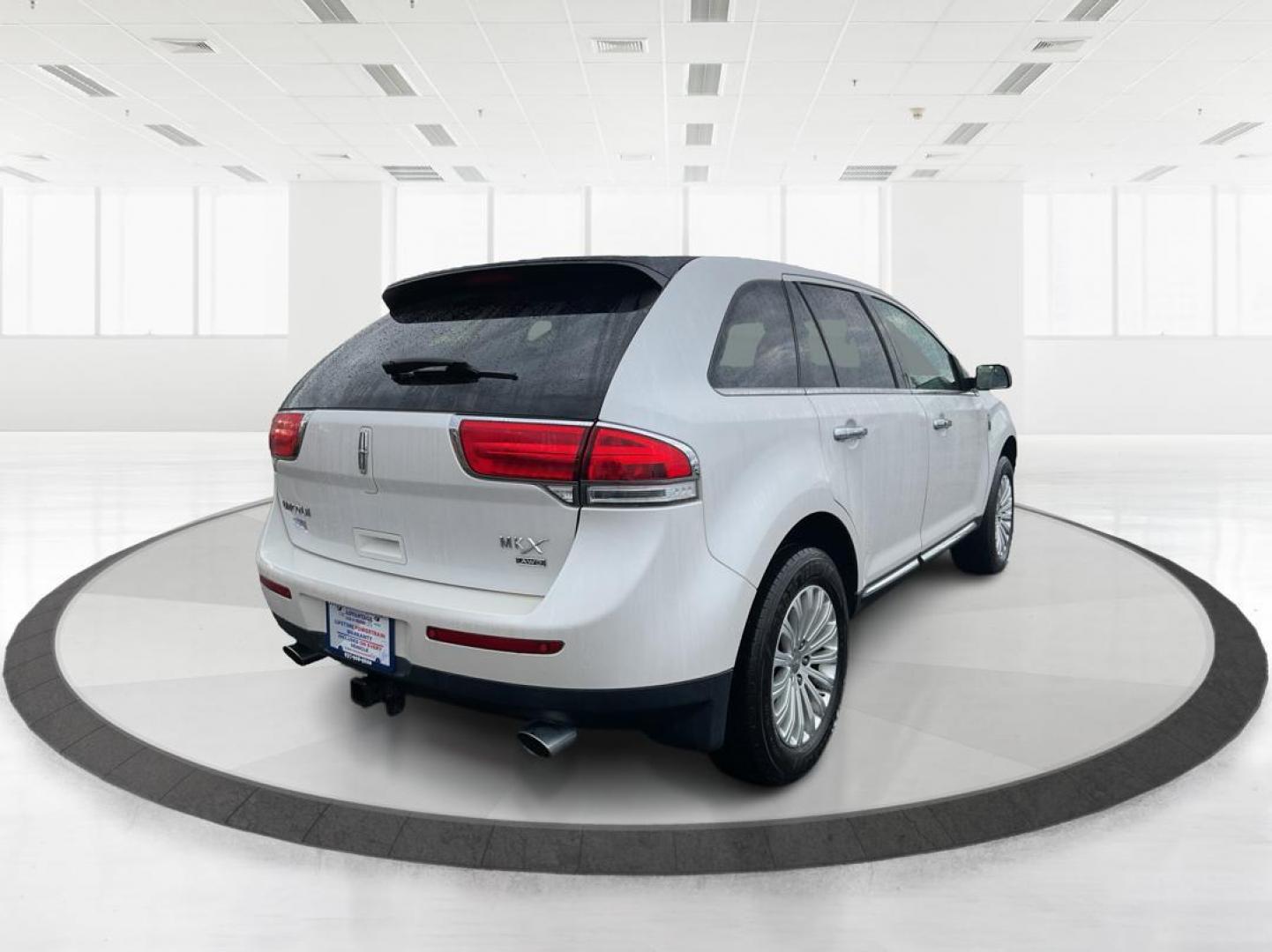 2014 Lincoln MKX AWD (2LMDJ8JK4EB) with an Other engine, located at 880 E. National Road, OH, 45377, (937) 908-9800, 39.891918, -84.183975 - Photo#2