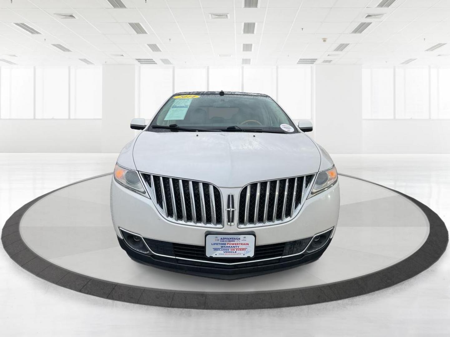 2014 Lincoln MKX AWD (2LMDJ8JK4EB) with an Other engine, located at 880 E. National Road, OH, 45377, (937) 908-9800, 39.891918, -84.183975 - Photo#6