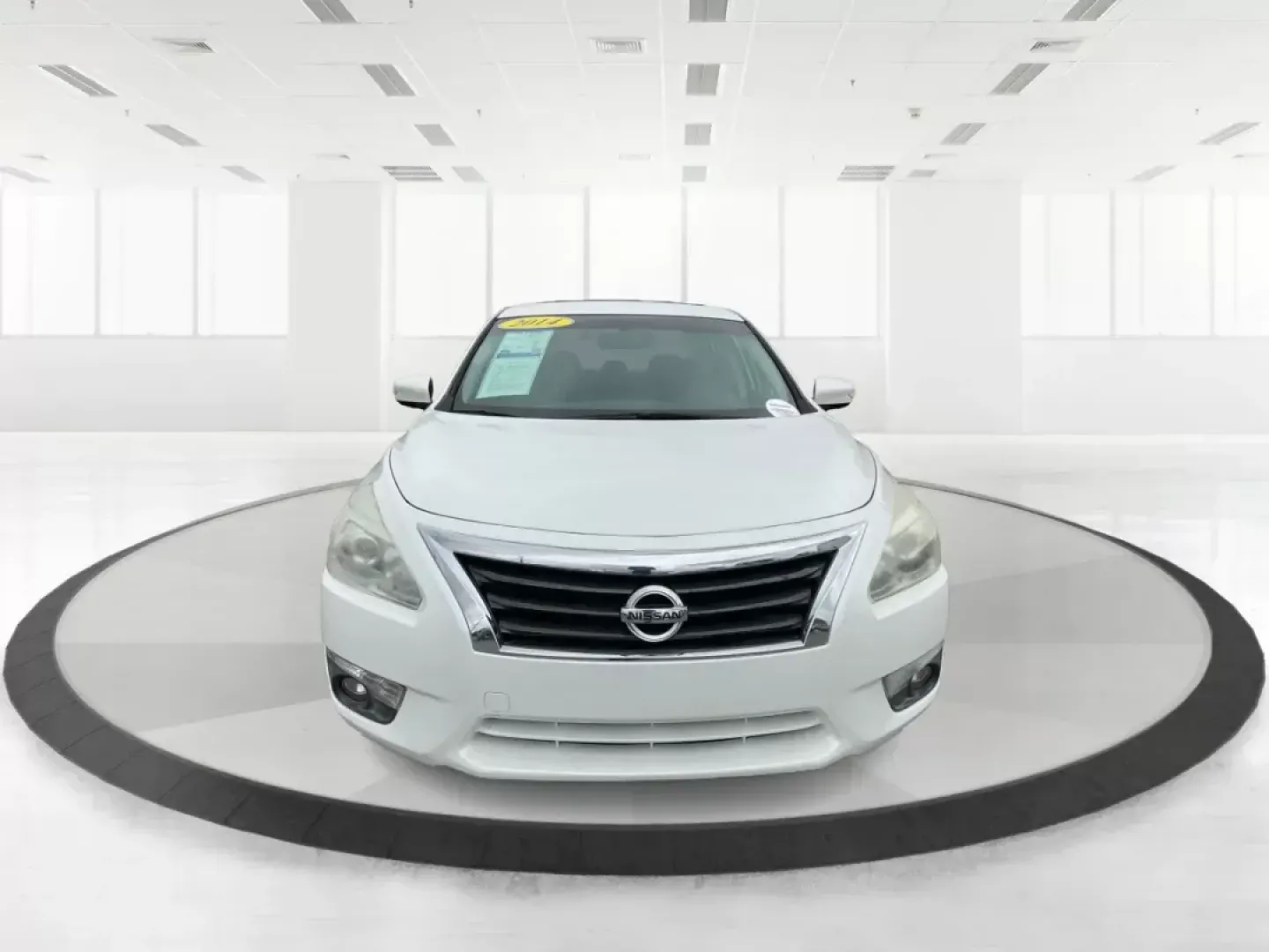 2014 Nissan Altima 2.5 SV (1N4AL3AP8EC) with an 2.5L I-4 DOHC engine, located at 1951 S Dayton Lakeview Rd., New Carlisle, OH, 45344, (937) 908-9800, 39.890999, -84.050255 - Photo#6