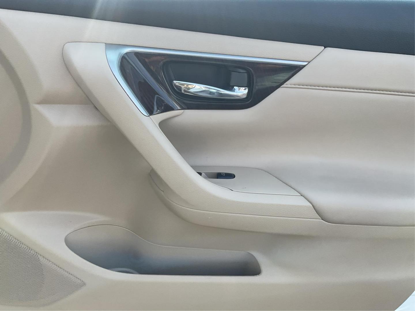 2014 Nissan Altima SL (1N4BL3AP1EC) with an Other engine, located at 1184 Kauffman Ave, Fairborn, OH, 45324, (937) 908-9800, 39.807072, -84.031563 - Photo#18