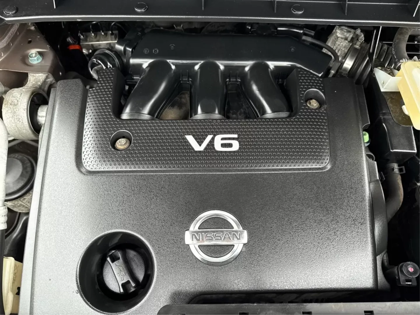 2017 Ford Escape SE (1FMCU0GD5HU) with an Other engine, located at 1230 East Main St, Xenia, OH, 45385, (937) 908-9800, 39.688042, -83.910538 - Photo#11