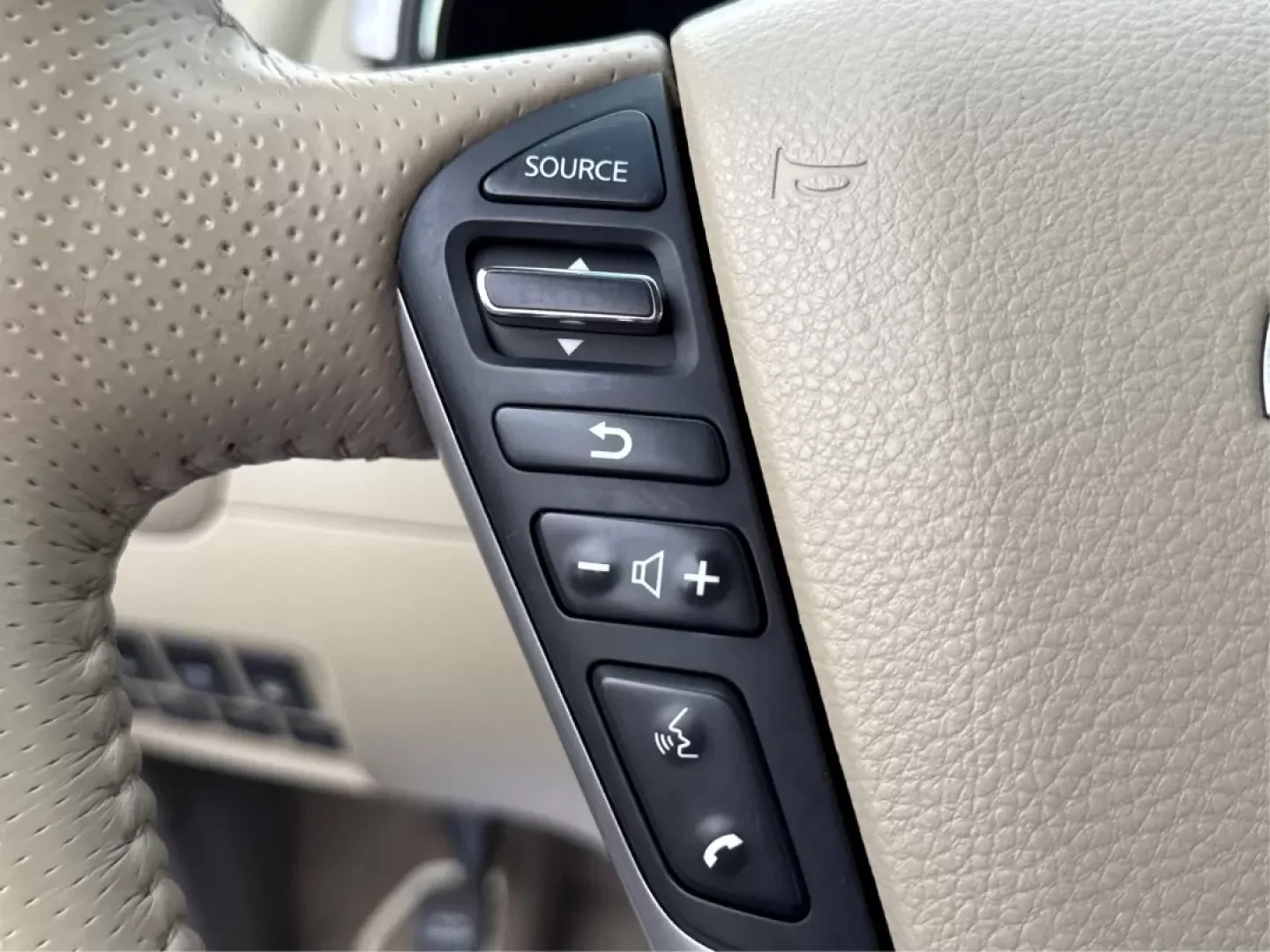 2017 Ford Escape SE (1FMCU0GD5HU) with an Other engine, located at 1230 East Main St, Xenia, OH, 45385, (937) 908-9800, 39.688042, -83.910538 - Photo#16