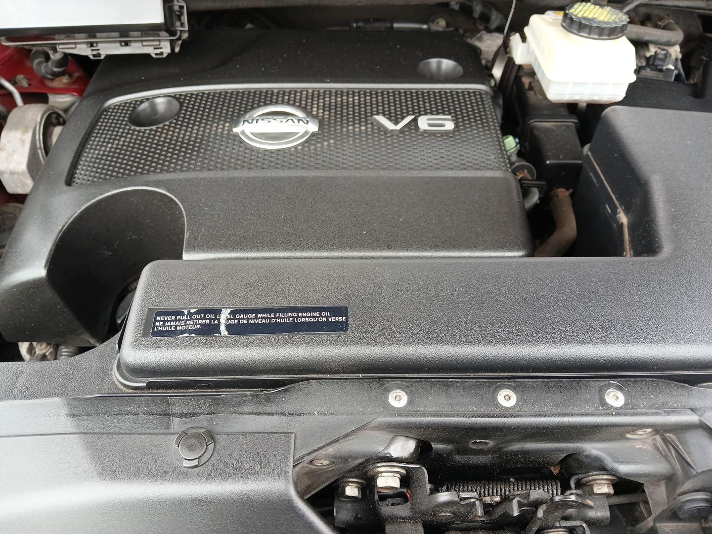 2014 Nissan Pathfinder SV 4WD (5N1AR2MMXEC) with an 3.5L V6 DOHC 24V engine, Continuously Variable Transmission transmission, located at 401 Woodman Dr, Riverside, OH, 45431, (937) 908-9800, 39.761024, -84.120956 - Photo#10