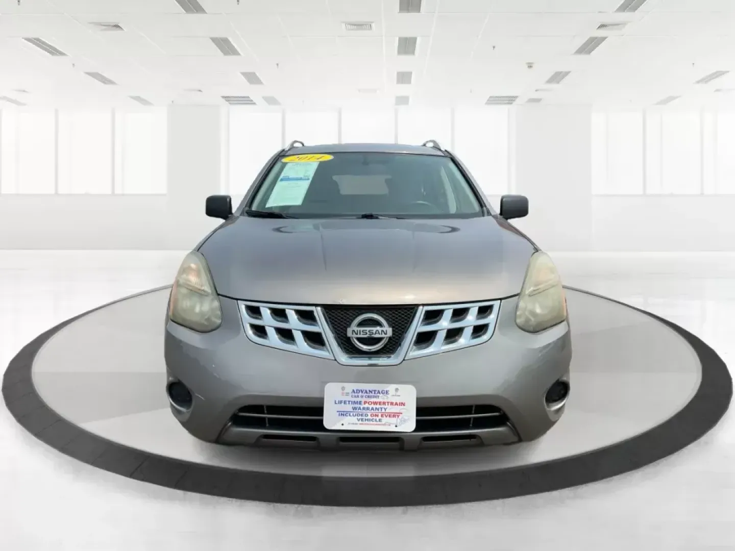 2014 Platinum Graphite Nissan Rogue Select S AWD (JN8AS5MV4EW) with an 2.5L L4 DOHC 16V engine, Continuously Variable Transmission transmission, located at 1184 Kauffman Ave, Fairborn, OH, 45324, (937) 908-9800, 39.807072, -84.031563 - Photo#6