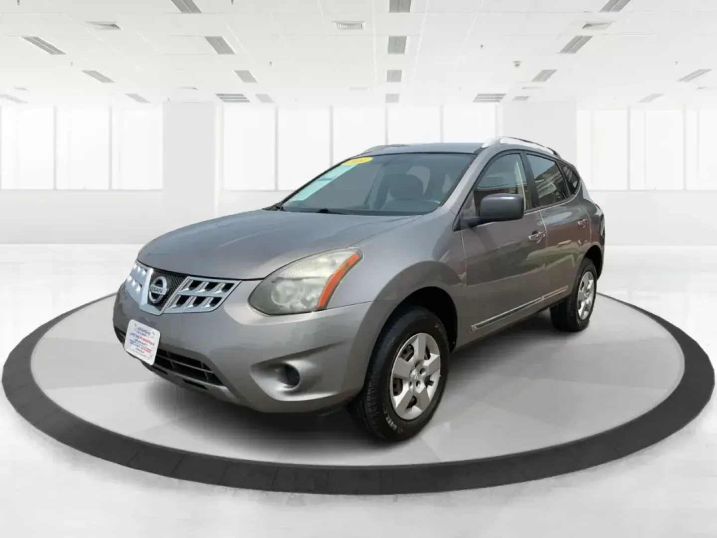 2014 Platinum Graphite Nissan Rogue Select S AWD (JN8AS5MV4EW) with an 2.5L L4 DOHC 16V engine, Continuously Variable Transmission transmission, located at 1184 Kauffman Ave, Fairborn, OH, 45324, (937) 908-9800, 39.807072, -84.031563 - Photo#7