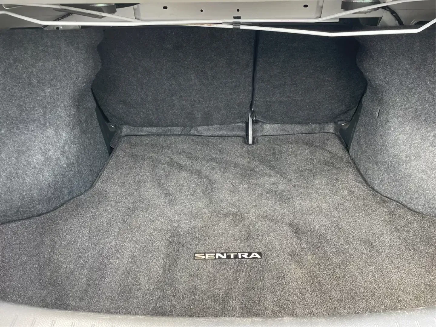 2014 Nissan Sentra S (3N1AB7AP8EL) with an 1.8L I-4 DOHC engine, located at 1230 East Main St, Xenia, OH, 45385, (937) 908-9800, 39.688042, -83.910538 - Photo#11