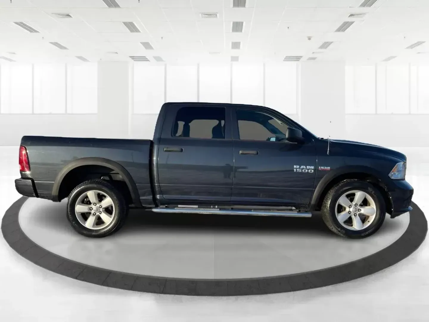 2014 Ram 1500 Tradesman Crew Cab SWB 4WD (3C6RR7KT8EG) with an 5.7L V8 OHV 16V engine, 8-Speed Automatic transmission, located at 4508 South Dixie Dr, Moraine, OH, 45439, (937) 908-9800, 39.807072, -84.031563 - Photo#1