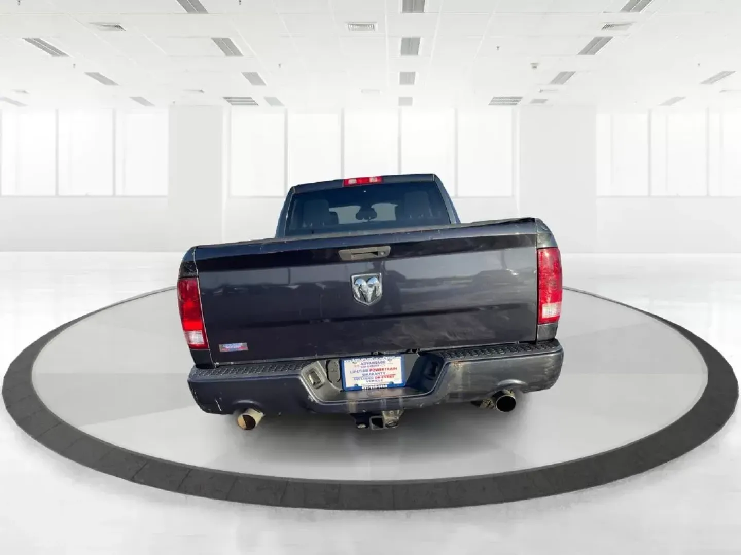 2014 Ram 1500 Tradesman Crew Cab SWB 4WD (3C6RR7KT8EG) with an 5.7L V8 OHV 16V engine, 8-Speed Automatic transmission, located at 4508 South Dixie Dr, Moraine, OH, 45439, (937) 908-9800, 39.807072, -84.031563 - Photo#3