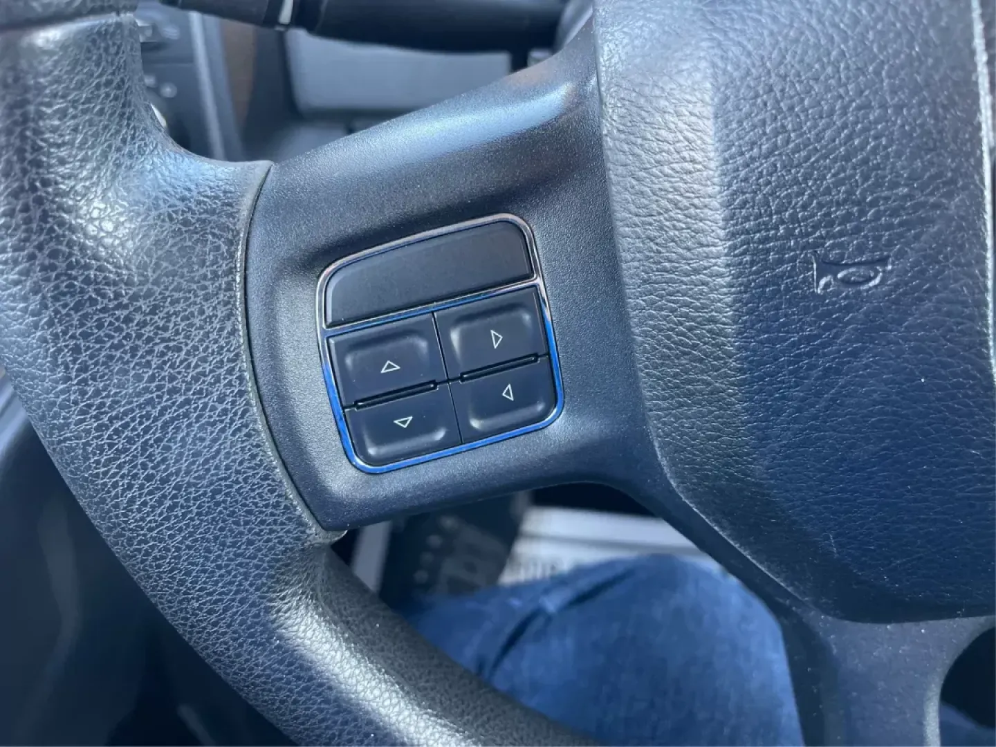 2014 Ram 1500 Tradesman Crew Cab SWB 4WD (3C6RR7KT8EG) with an 5.7L V8 OHV 16V engine, 8-Speed Automatic transmission, located at 4508 South Dixie Dr, Moraine, OH, 45439, (937) 908-9800, 39.807072, -84.031563 - Photo#14