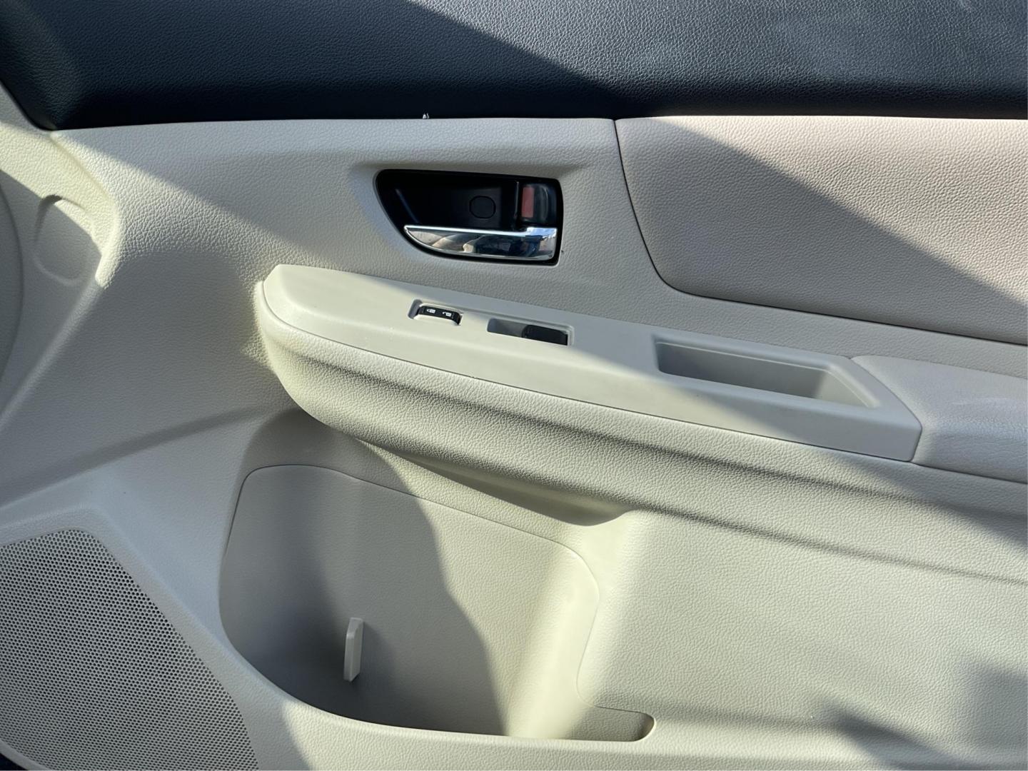 2014 Subaru Impreza 2.0i Sport Premium (JF1GPAL65E8) with an 2L H-4 DOHC engine, located at 4508 South Dixie Dr, Moraine, OH, 45439, (937) 908-9800, 39.807072, -84.031563 - Photo#17