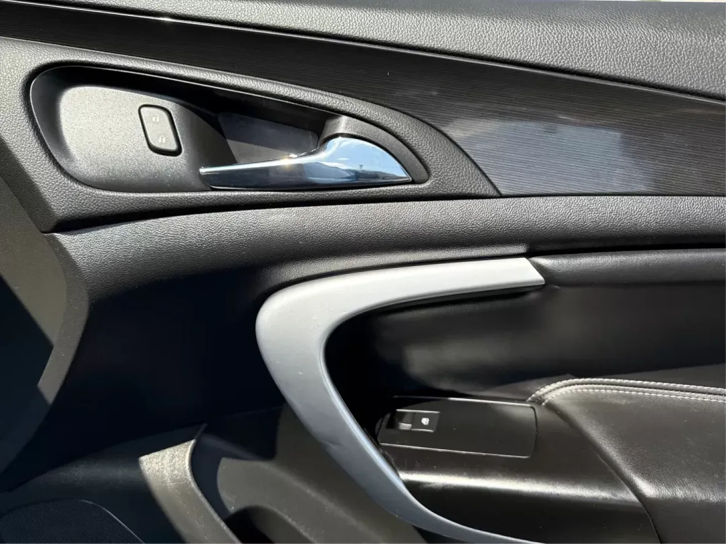 2015 Buick Regal Turbo/e-Assist Premium I (2G4GN5EX7F9) with an Other engine, located at 4508 South Dixie Dr, Moraine, OH, 45439, (937) 908-9800, 39.807072, -84.031563 - Photo#19