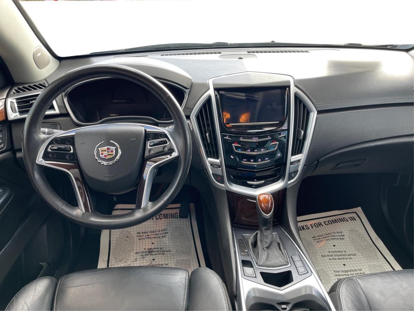 2015 Graphite Metallic Cadillac SRX Luxury Collection FWD (3GYFNBE3XFS) with an 3.6L V6 DOHC 24V FFV engine, 6-Speed Automatic transmission, located at 1951 S Dayton Lakeview Rd., New Carlisle, OH, 45344, (937) 908-9800, 39.890999, -84.050255 - Photo#20