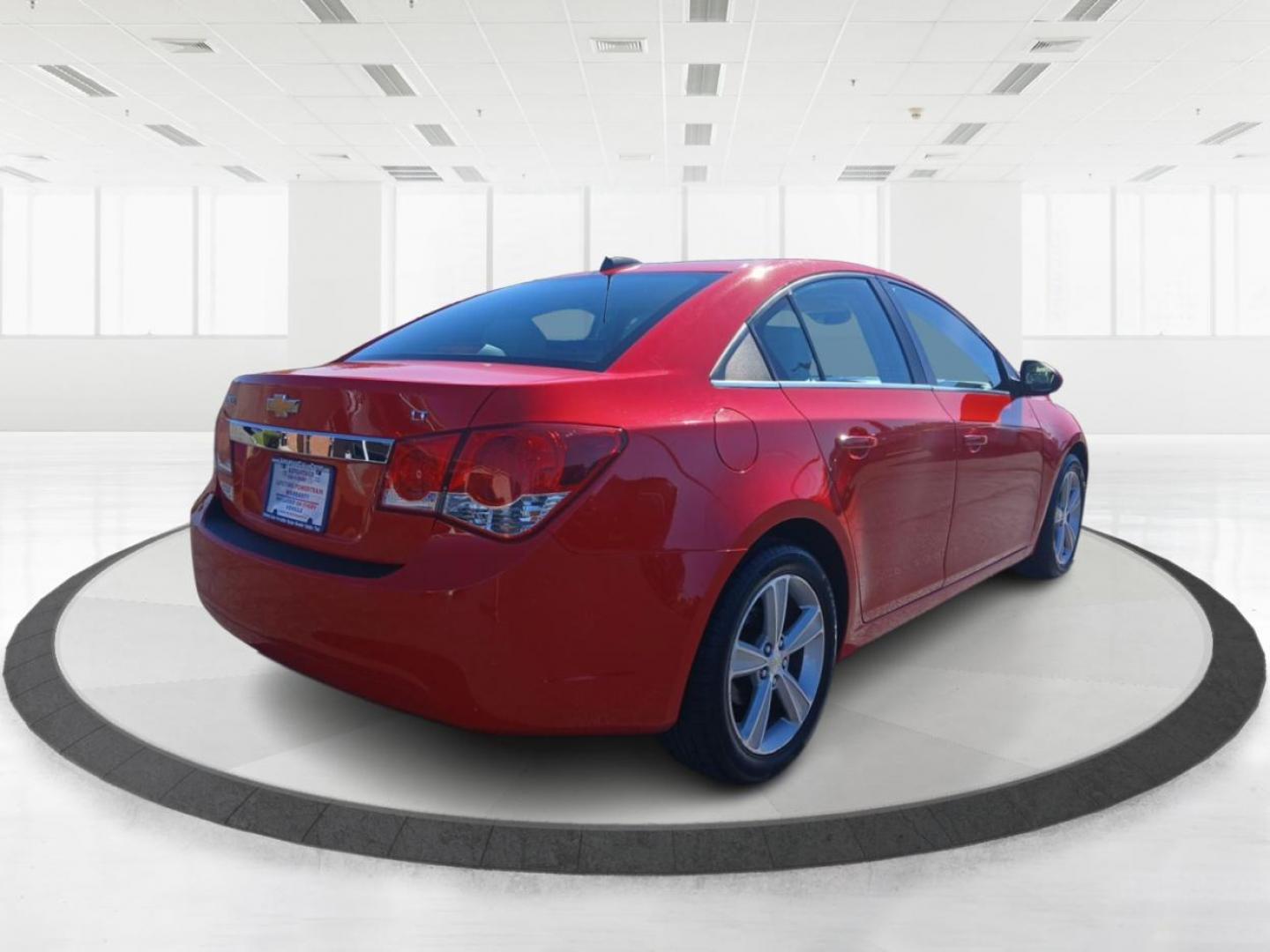 2015 Chevrolet Cruze 2LT Auto (1G1PE5SB6F7) with an 1.4L L4 DOHC 16V TURBO engine, 6-Speed Automatic transmission, located at 401 Woodman Dr, Riverside, OH, 45431, (937) 908-9800, 39.761024, -84.120956 - Photo#2