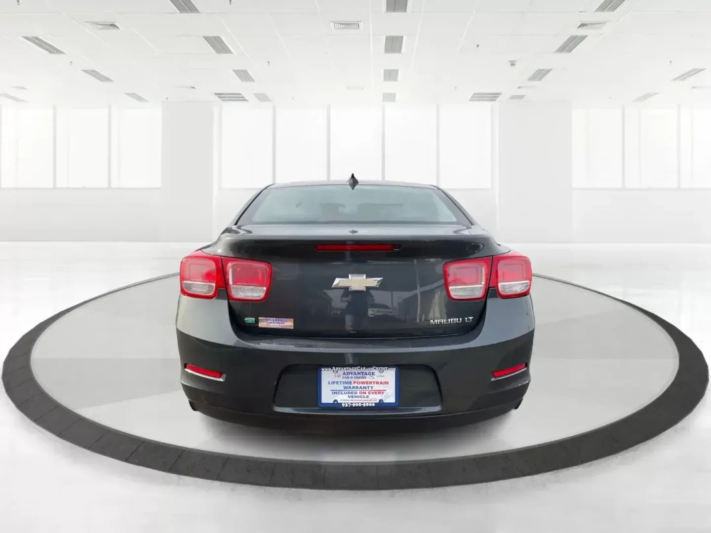 2015 Chevrolet Malibu 1LT (1G11C5SL4FF) with an ECOTEC 2.5L I-4 gasoline direct injection engine, located at 4508 South Dixie Dr, Moraine, OH, 45439, (937) 908-9800, 39.807072, -84.031563 - Photo#3