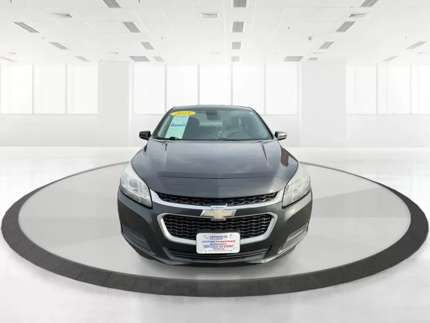 2015 Chevrolet Malibu 1LT (1G11C5SL4FF) with an ECOTEC 2.5L I-4 gasoline direct injection engine, located at 4508 South Dixie Dr, Moraine, OH, 45439, (937) 908-9800, 39.807072, -84.031563 - Photo#6