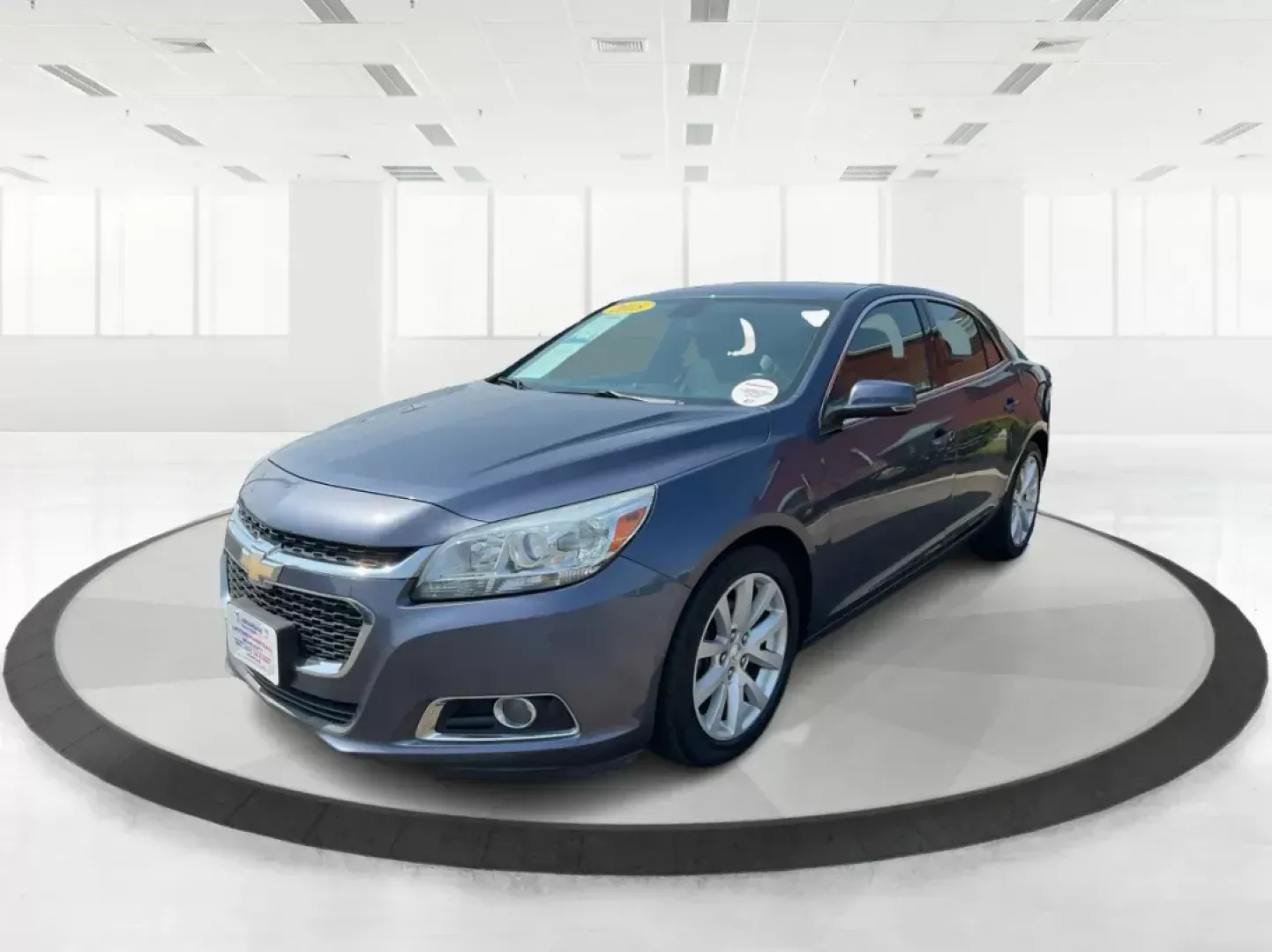 2015 Chevrolet Malibu 2LT (1G11D5SL8FF) with an ECOTEC 2.5L I-4 gasoline direct injection engine, located at 880 E. National Road, OH, 45377, (937) 908-9800, 39.891918, -84.183975 - Photo#7