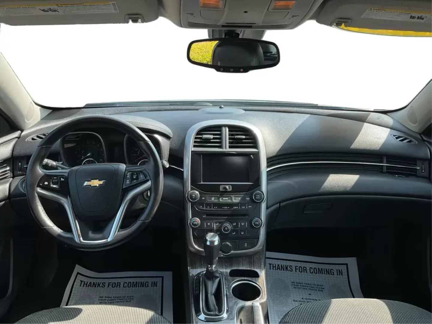 2015 Chevrolet Malibu 2LT (1G11D5SL8FF) with an ECOTEC 2.5L I-4 gasoline direct injection engine, located at 880 E. National Road, OH, 45377, (937) 908-9800, 39.891918, -84.183975 - Photo#19