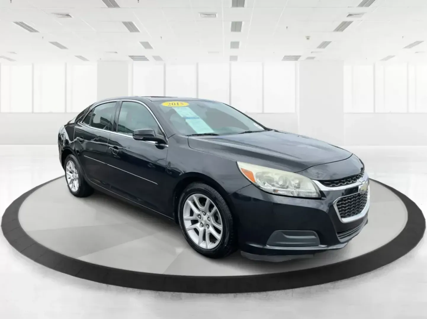2015 Chevrolet Malibu 1LT (1G11C5SL0FF) with an ECOTEC 2.5L I-4 gasoline direct injection engine, located at 880 E. National Road, OH, 45377, (937) 908-9800, 39.891918, -84.183975 - Photo#0