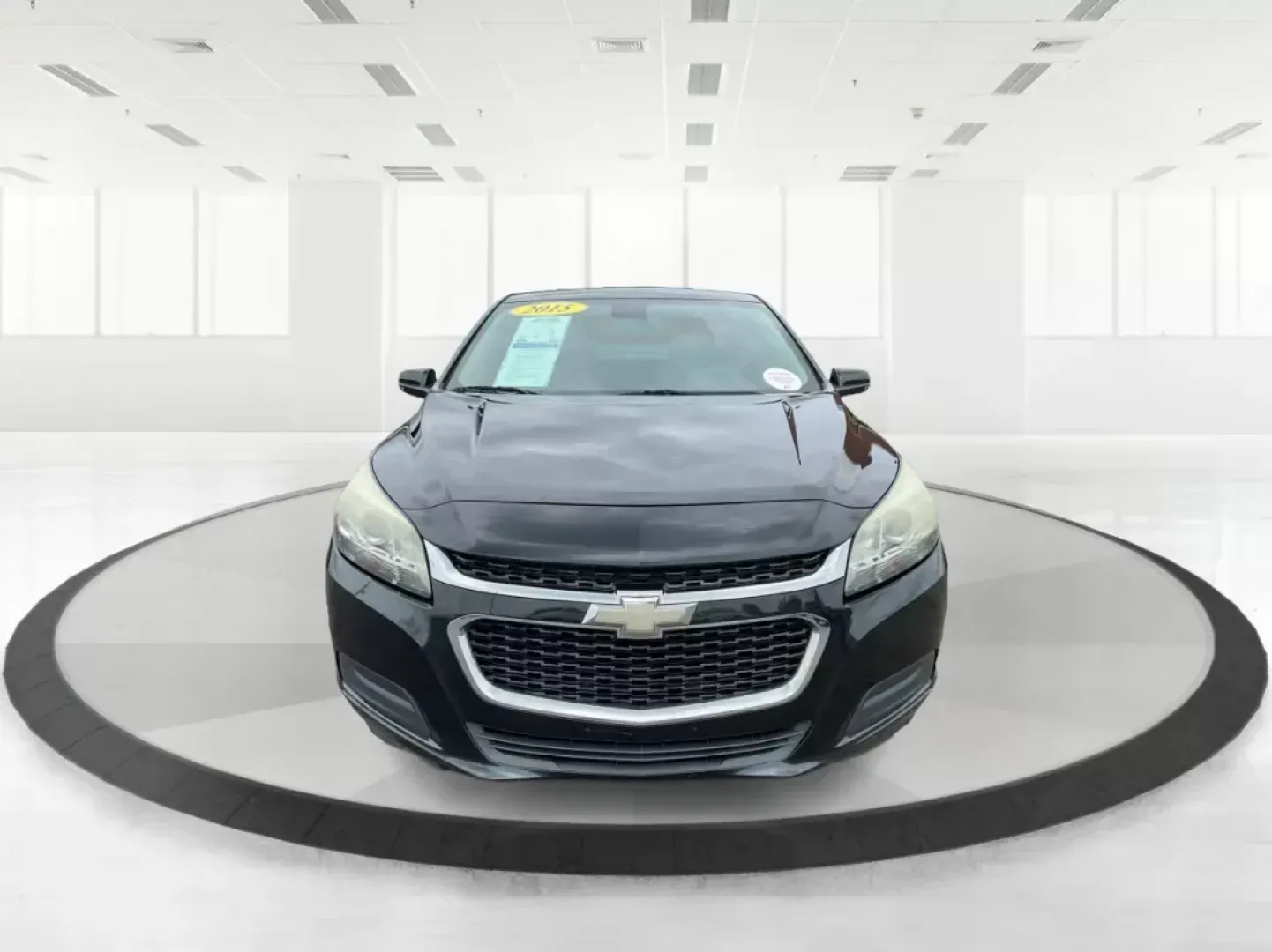 2015 Chevrolet Malibu 1LT (1G11C5SL0FF) with an ECOTEC 2.5L I-4 gasoline direct injection engine, located at 880 E. National Road, OH, 45377, (937) 908-9800, 39.891918, -84.183975 - Photo#6