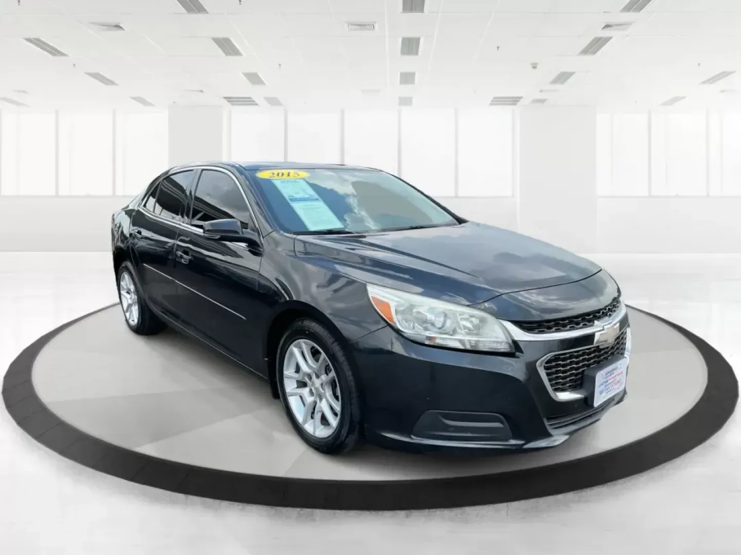 2015 Chevrolet Malibu 1LT (1G11C5SL6FF) with an ECOTEC 2.5L I-4 gasoline direct injection engine, located at 1184 Kauffman Ave, Fairborn, OH, 45324, (937) 908-9800, 39.807072, -84.031563 - Photo#0
