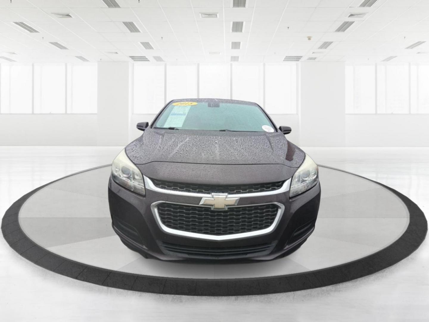2015 Chevrolet Malibu 1LT (1G11C5SL1FF) with an 2.5L L4 DOHC 16V engine, 6-Speed Automatic transmission, located at 4508 South Dixie Dr, Moraine, OH, 45439, (937) 908-9800, 39.807072, -84.031563 - Photo#6