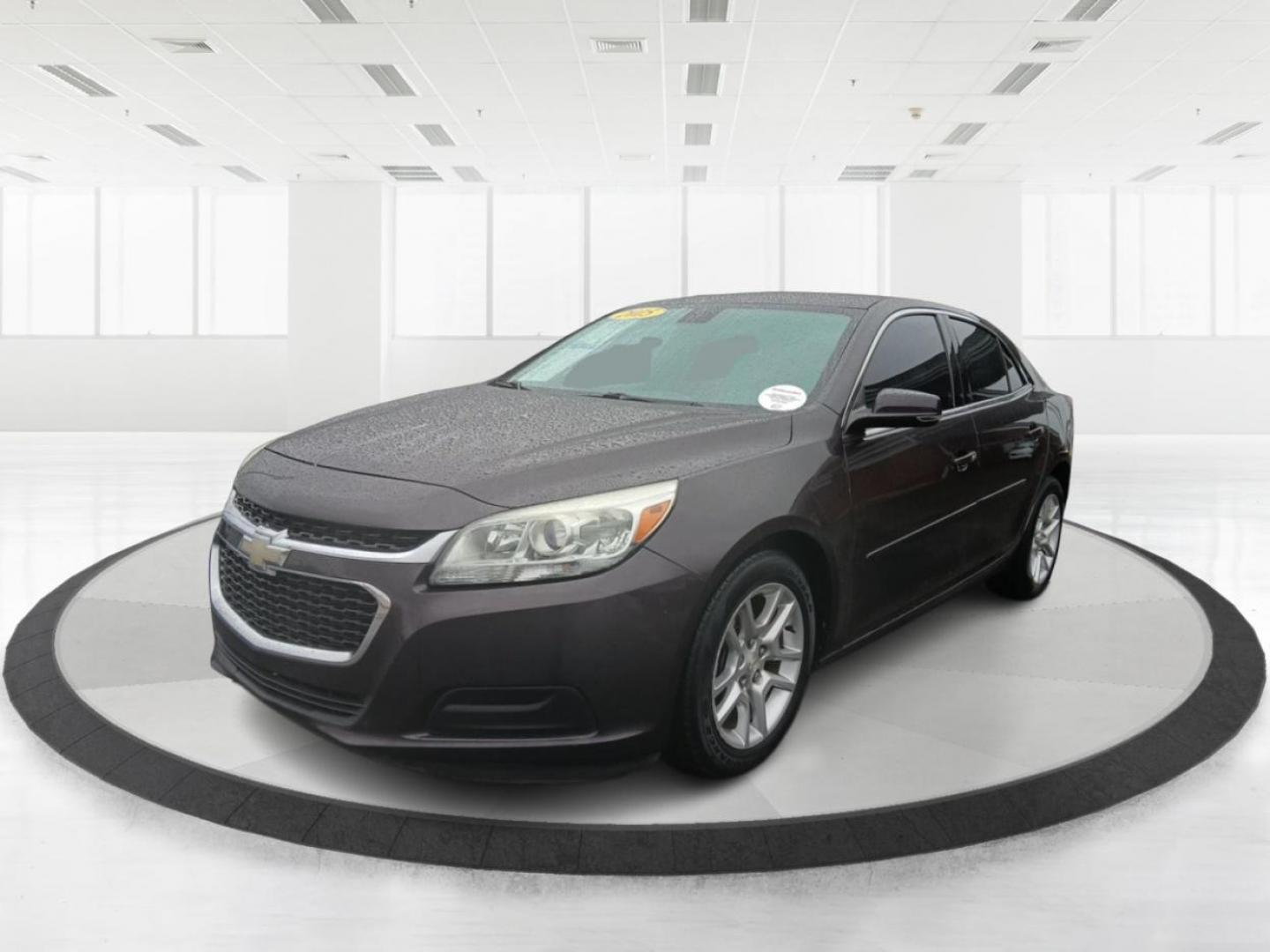 2015 Chevrolet Malibu 1LT (1G11C5SL1FF) with an 2.5L L4 DOHC 16V engine, 6-Speed Automatic transmission, located at 4508 South Dixie Dr, Moraine, OH, 45439, (937) 908-9800, 39.807072, -84.031563 - Photo#7