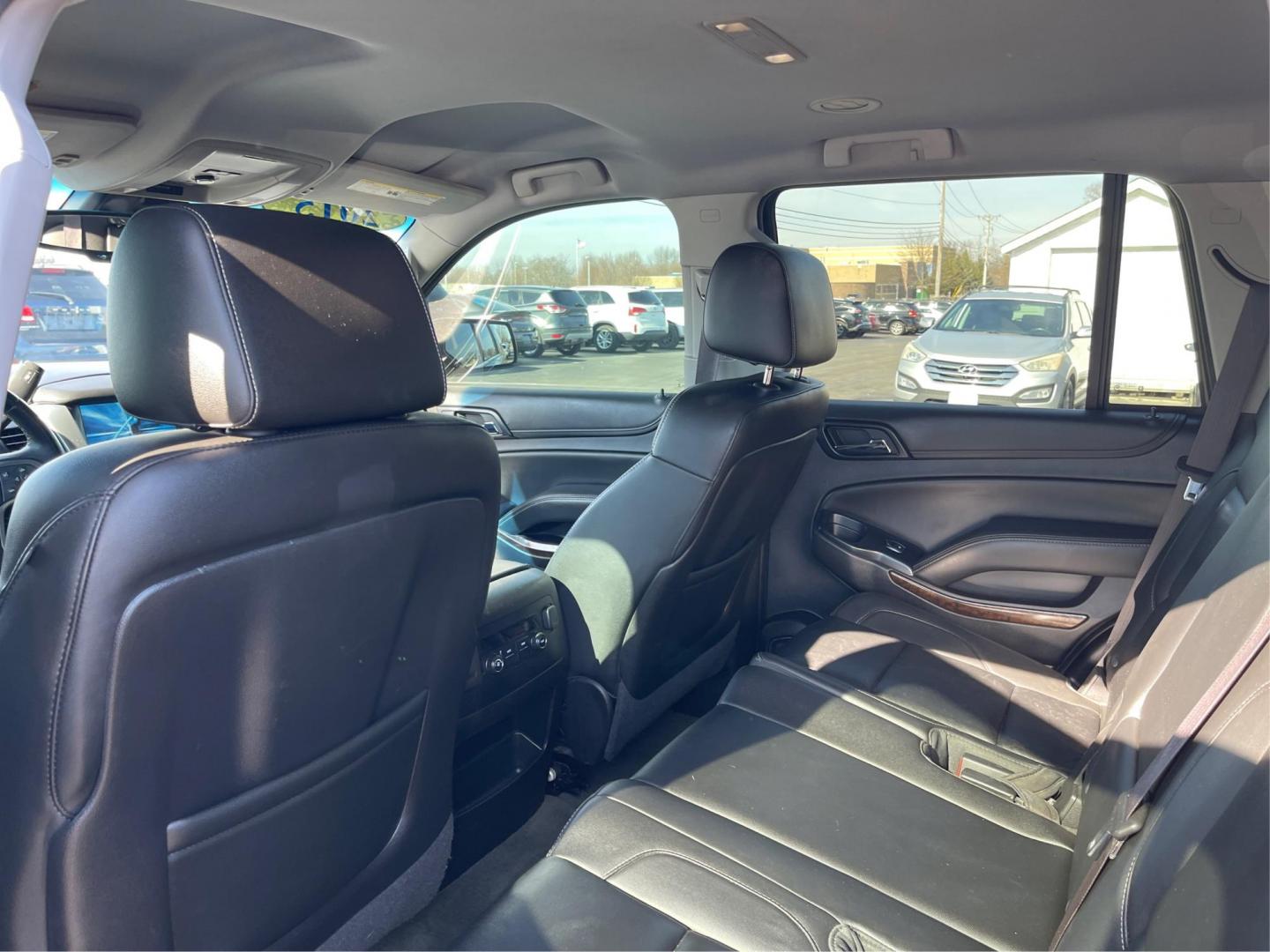 2015 Chevrolet Tahoe LT (1GNSKBKC1FR) with an Other engine, located at 880 E. National Road, OH, 45377, (937) 908-9800, 39.891918, -84.183975 - Photo#9