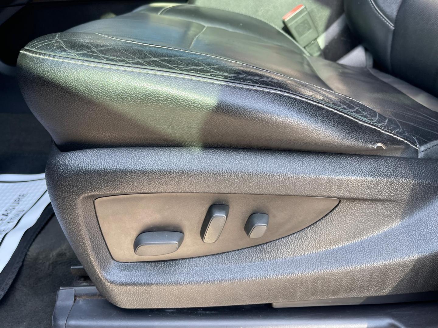 2015 Chevrolet Tahoe LT (1GNSKBKC1FR) with an Other engine, located at 880 E. National Road, OH, 45377, (937) 908-9800, 39.891918, -84.183975 - Photo#17