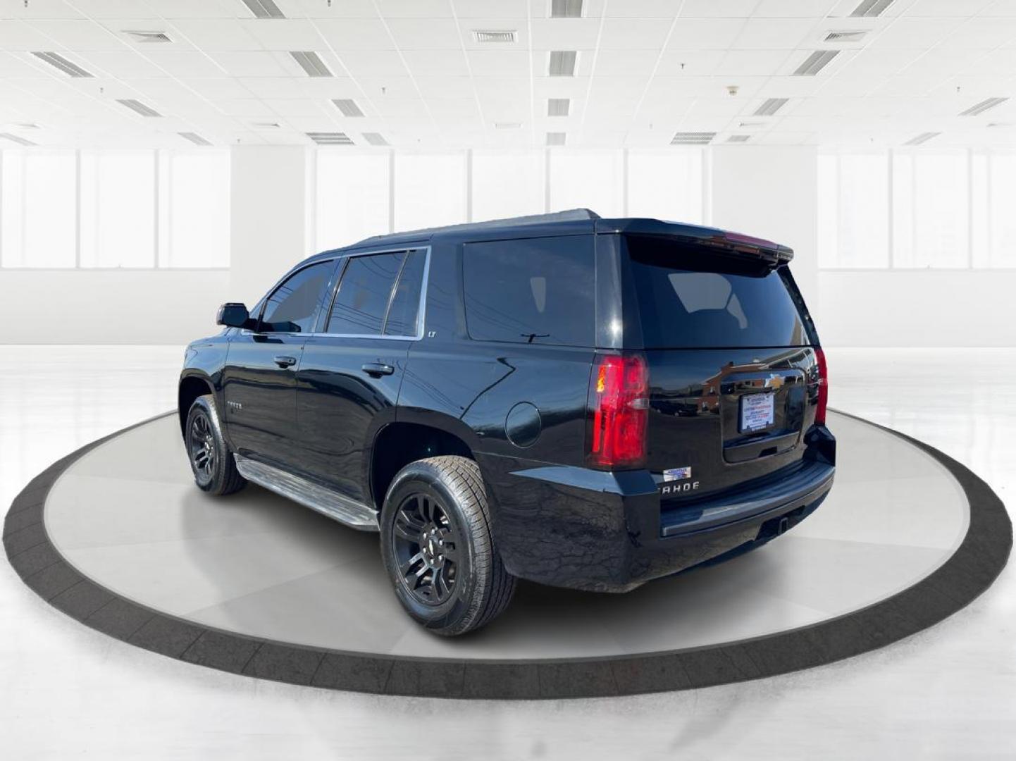 2015 Chevrolet Tahoe LT (1GNSKBKC1FR) with an Other engine, located at 880 E. National Road, OH, 45377, (937) 908-9800, 39.891918, -84.183975 - Photo#4